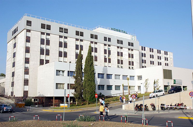 El Hospital Reina Sofía de Córdoba, en una imagen de archivo, donde ha fallecido una joven tras sufrir un brutal asesinato machista.