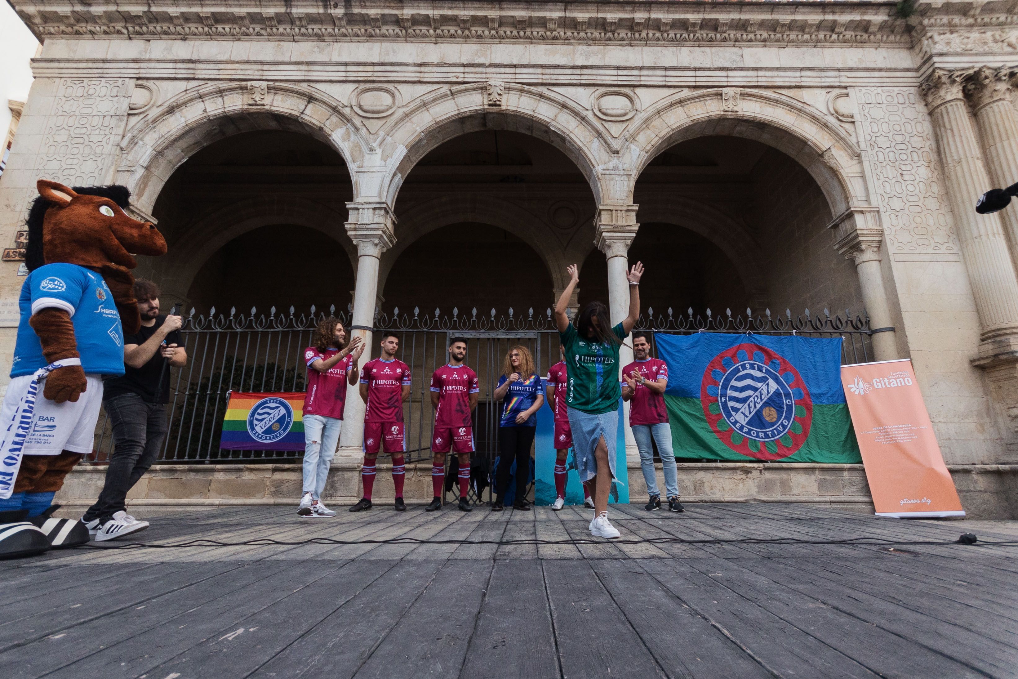 Presentación de las nuevas equipaciones del Xerez Deportivo F.C.