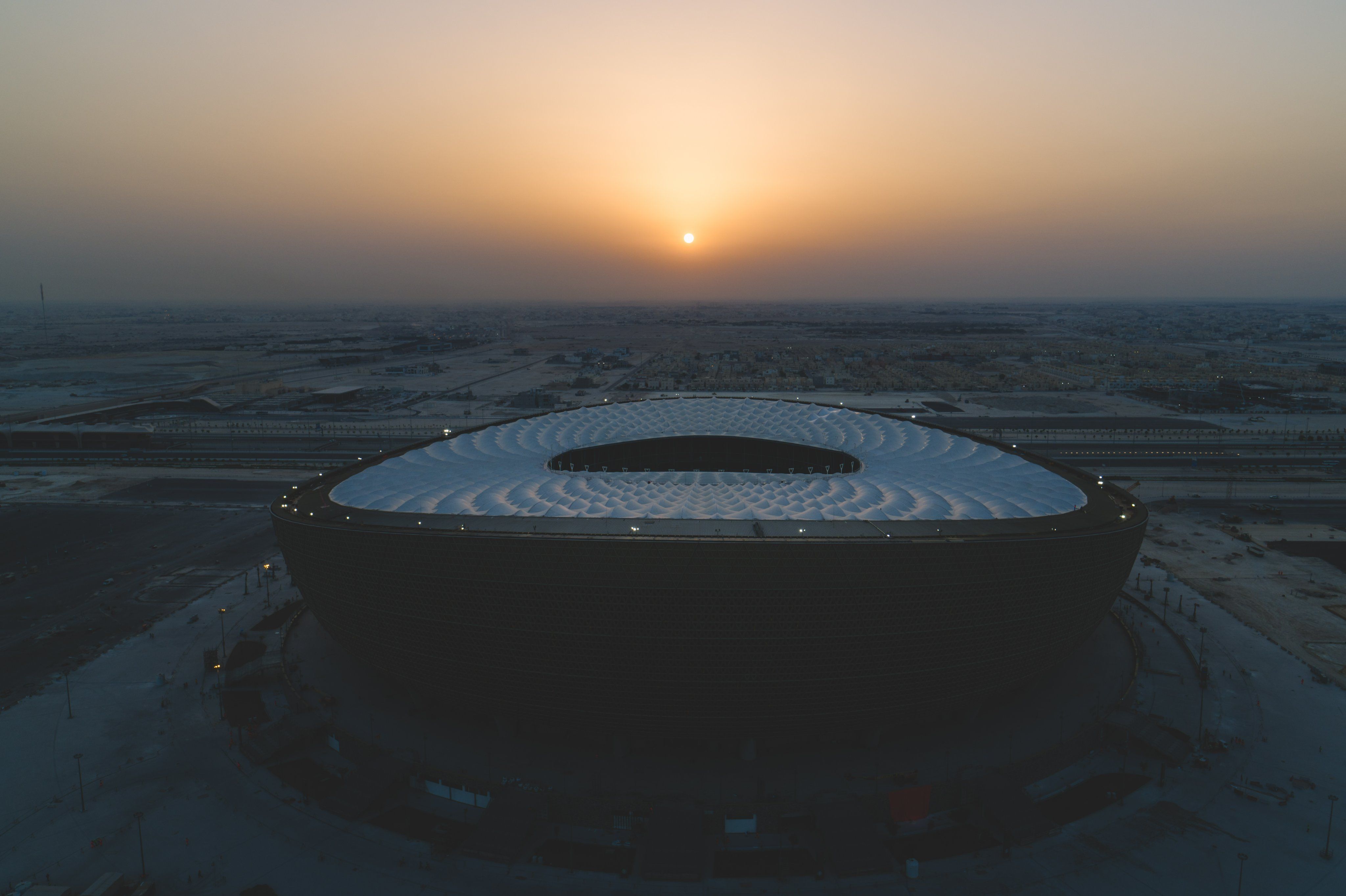Estadio de Lusail, sede del Mundial de Qatar, en una ciudad ubicada en pleno desierto. 