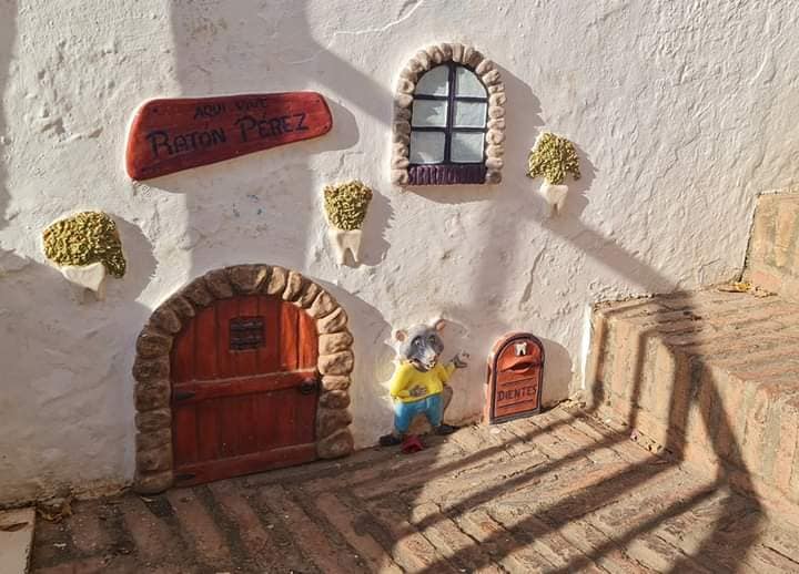 Casa del Ratón Pérez en Torrox, Málaga, donde se ha sentido el terremoto esta madrugada.