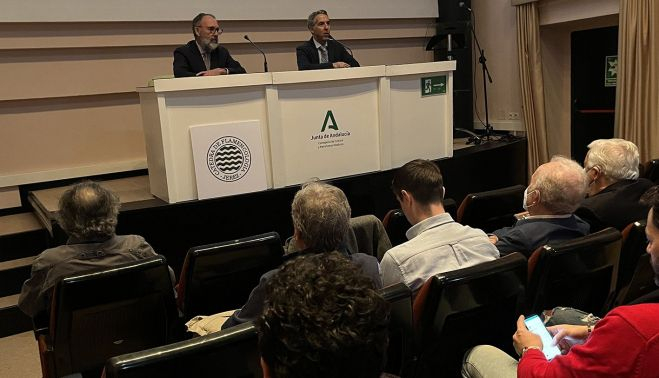 Momento de la presentación de la Revista de la Cátedra de Flamencología de Jerez