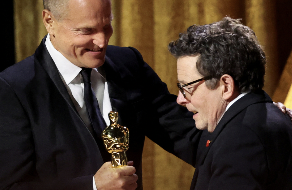 Michael J. Fox recibe un Oscar honorífico tras toda la vida luchando contra el Parkinson.