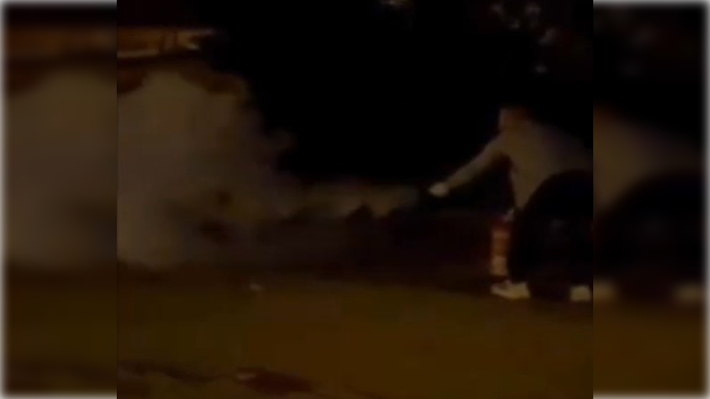 Obligan una persona con discapacidad a beber aceite para coches y lo agreden brutalmente en Punta Umbría