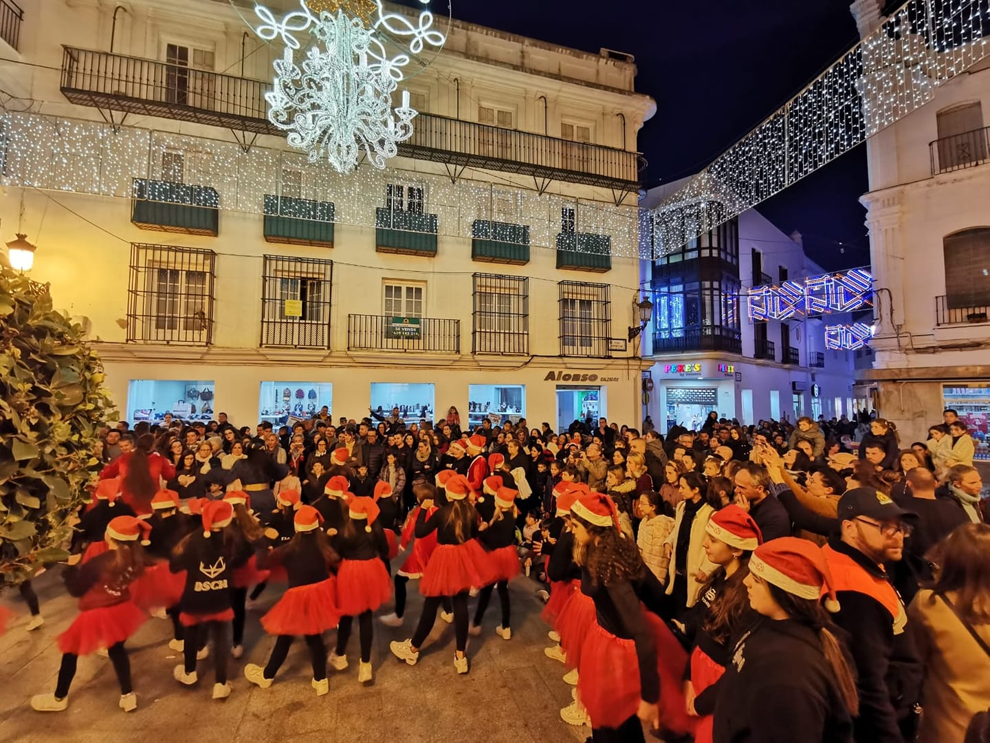 Un 'flashmob' en otro año en Chiclana, donde habrá sorteos, cabalgatas y cuentacuentos. AYTOCHICLANA