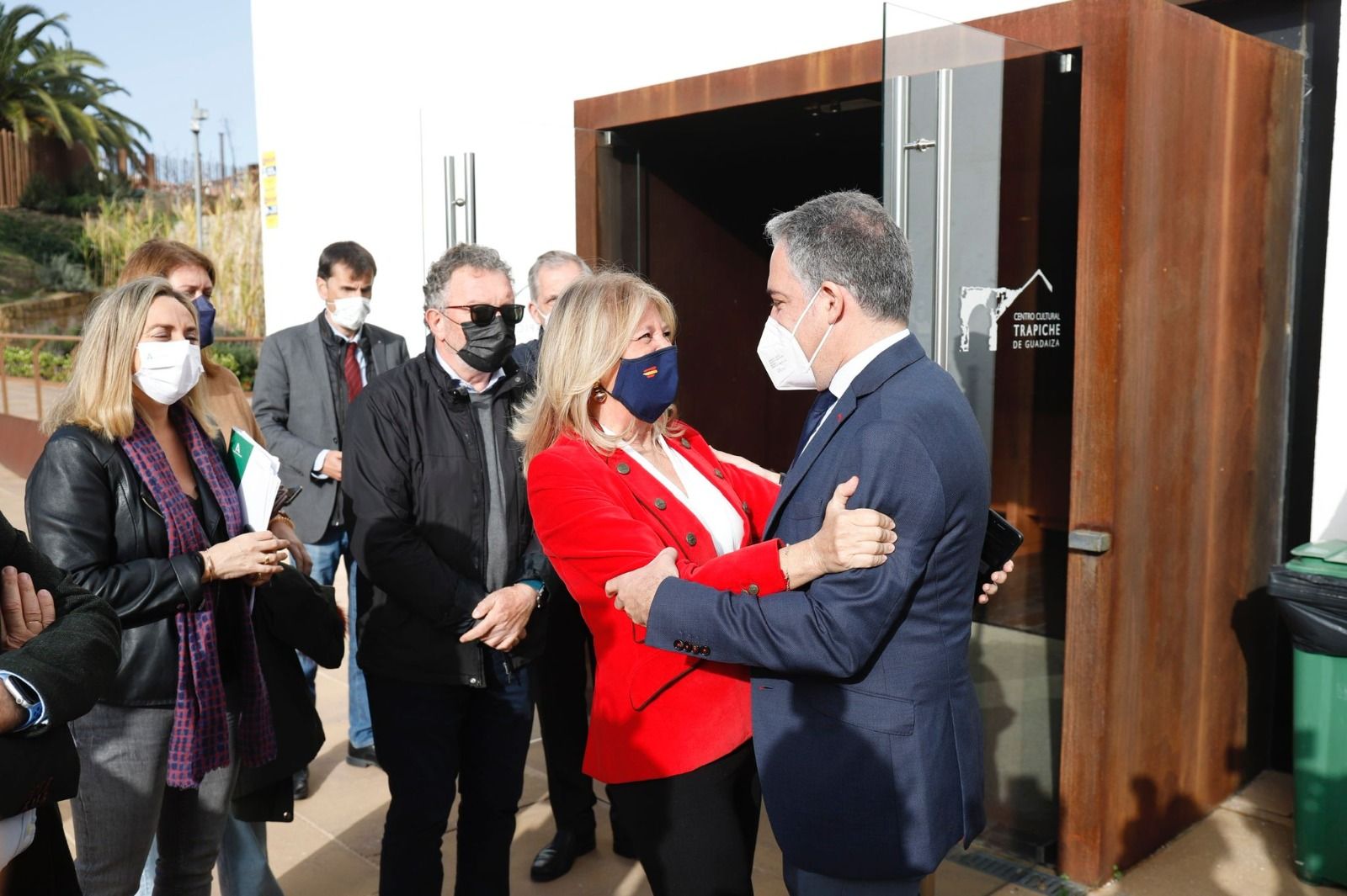 Elías Bendodo junto a la alcaldesa de Marbella en una imagen de archivo.