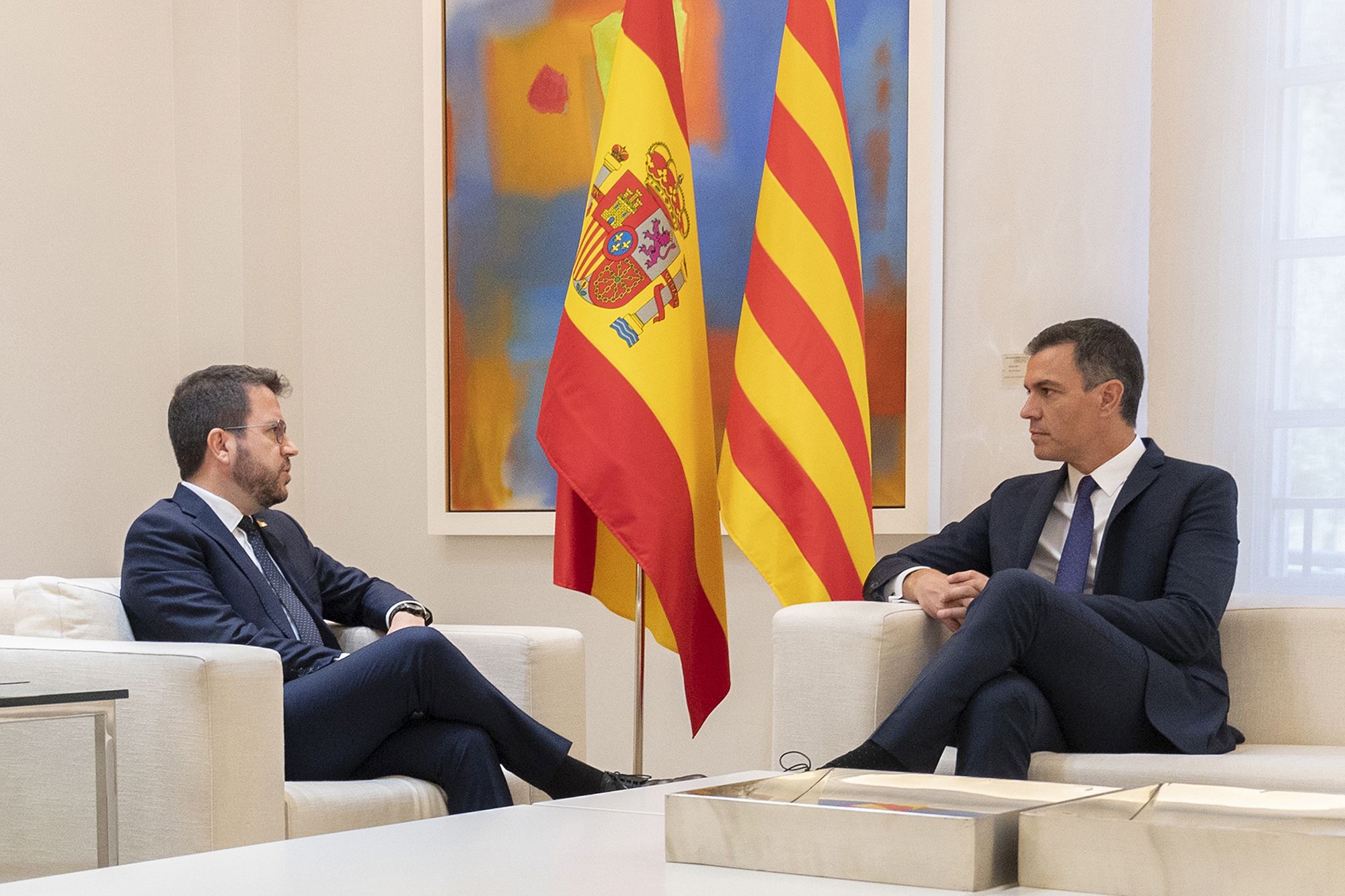 Una imagen de Sánchez (PSOE) con Pere Aragonés, presidente de Cataluña, en una imagen de archivo.
