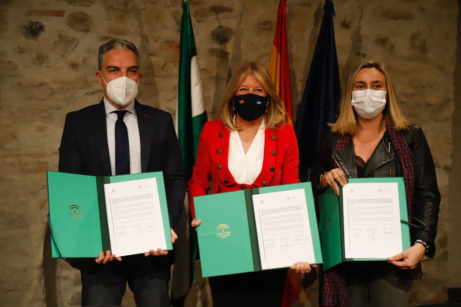 Elías Bendodo junto a la alcaldesa de Marbella en una imagen de archivo. Elías Bendodo junto a la alcaldesa de Marbella en una imagen de archivo.