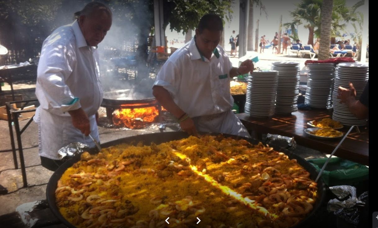 Un chiringuito de Nerja, con más de medio siglo, premio extraordinario Alimentos de España.