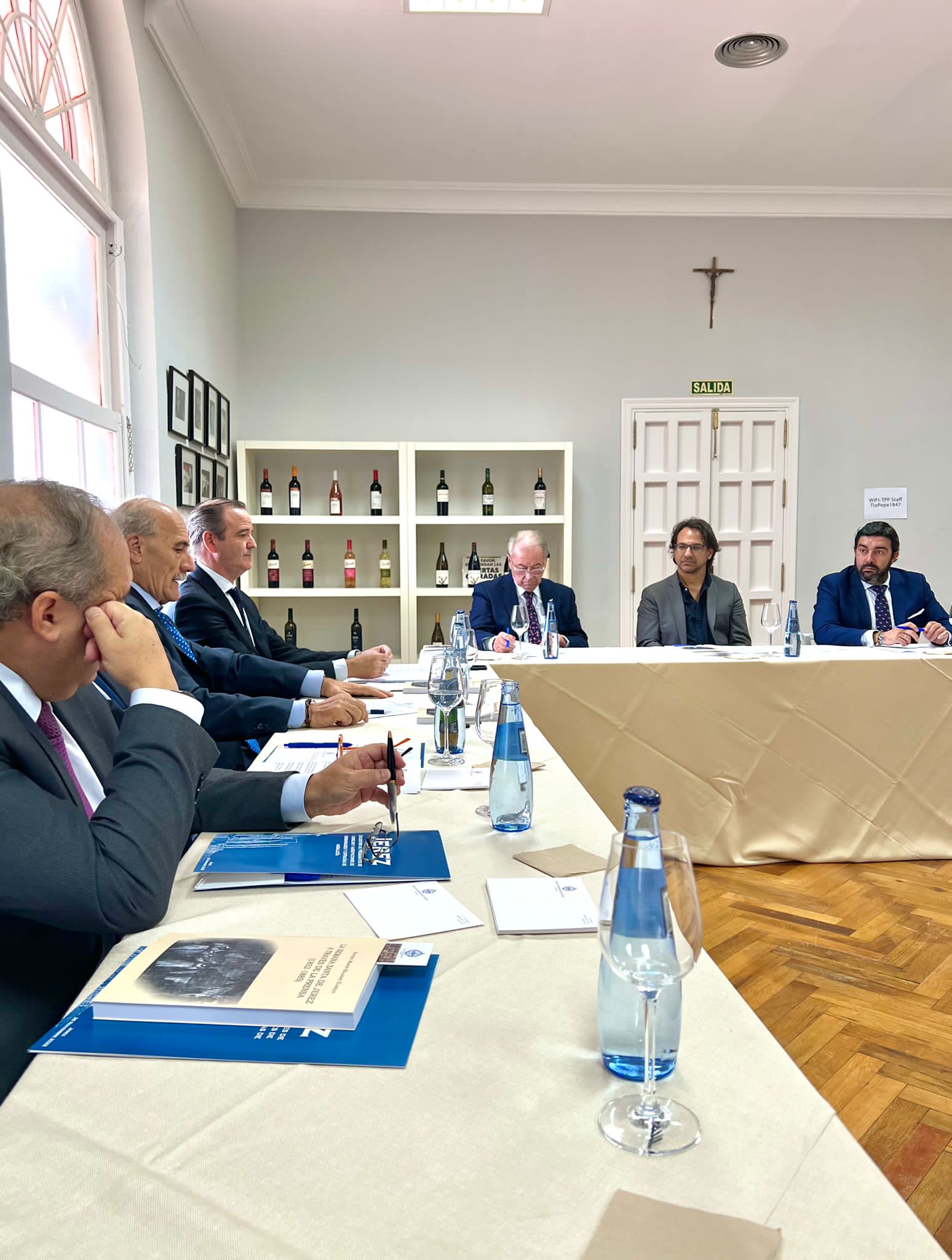 Un momento de la sesión de trabajo.      U.H.