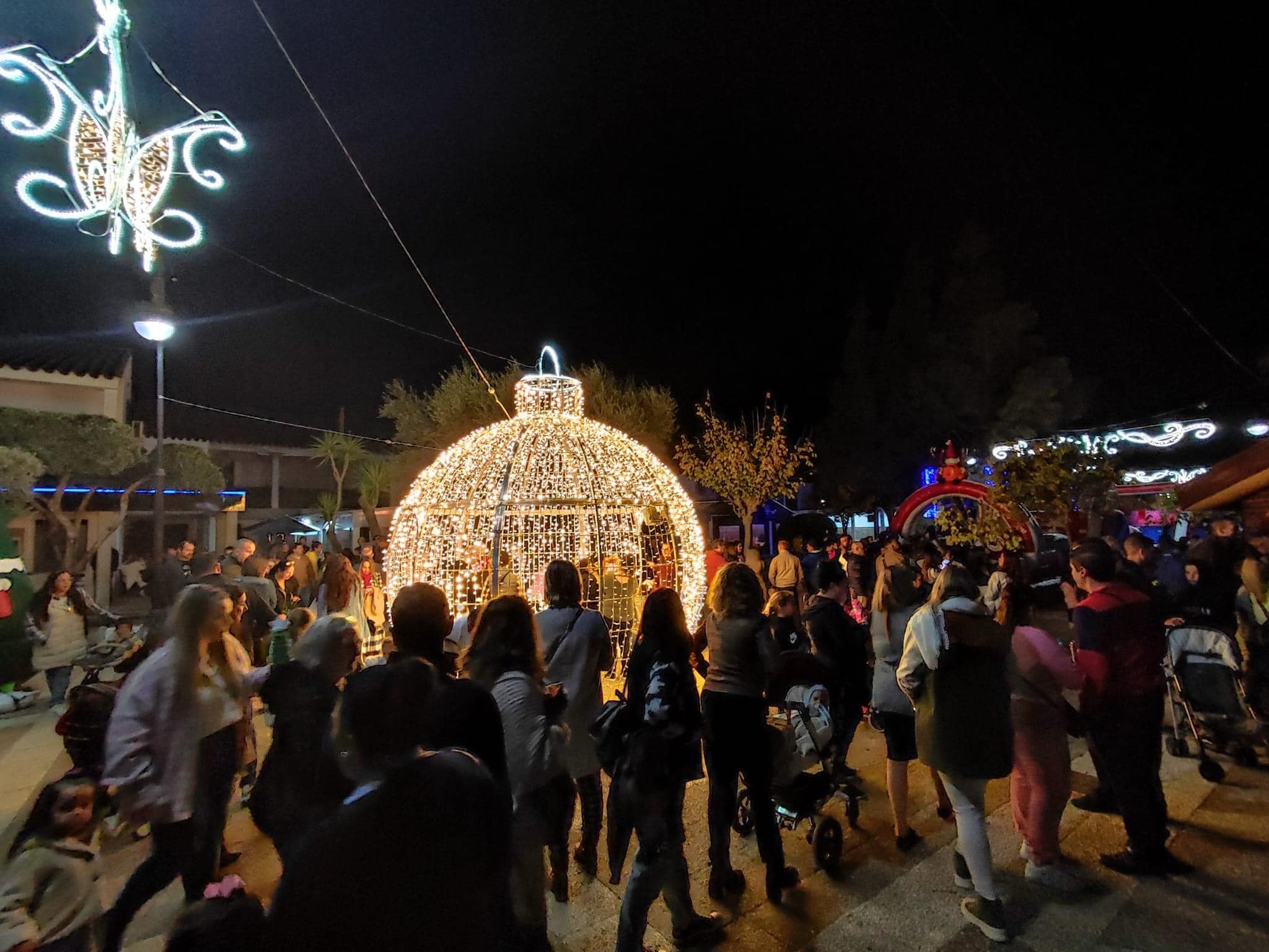 Así arranca la Navidad en Castellar de la Frontera.