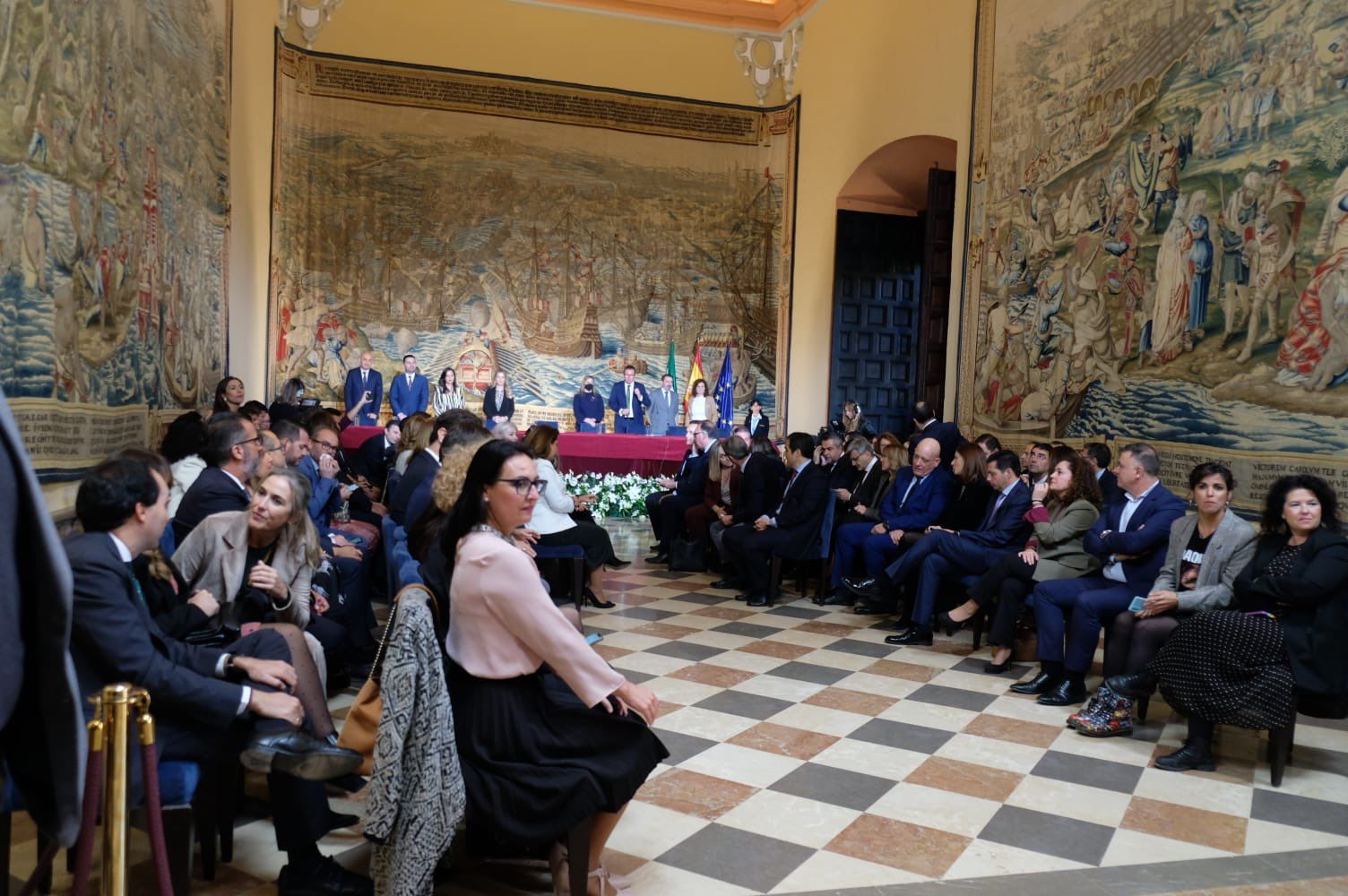 Imagen de la sesión del Parlamento en el Alcázar.