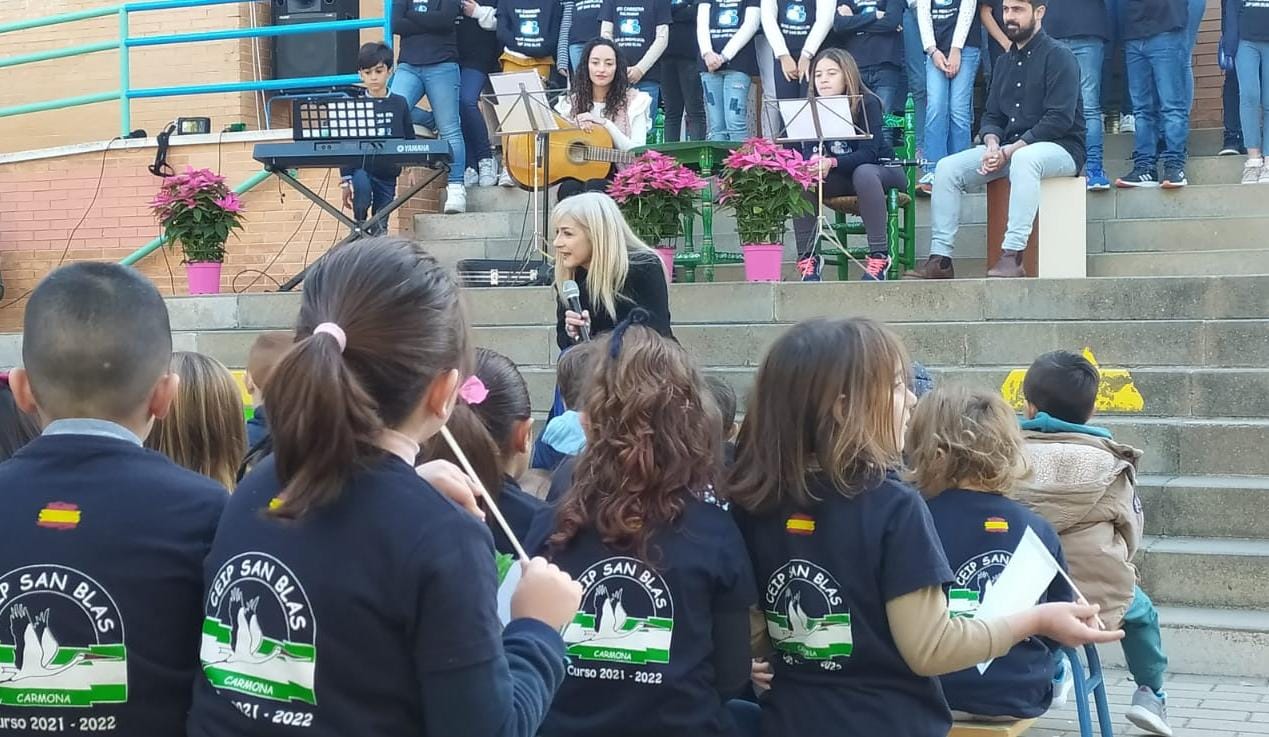 Del Pozo, consejera de Educación en la Junta, ha visitado un centro escolar con motivo del 4D.