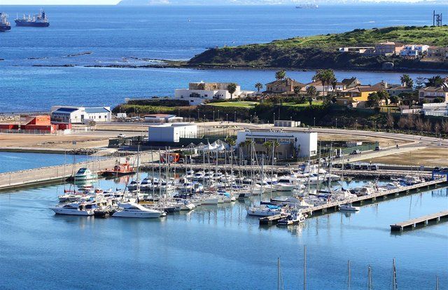 El puerto del Saladillo, en Algeciras. FOTO: CADIZTURISMO.COM