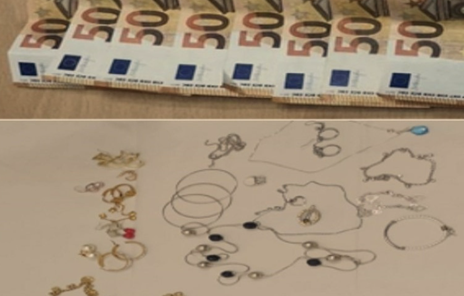 Dos hermanas han robado joyas y dinero a personas mayores en Tarifa.