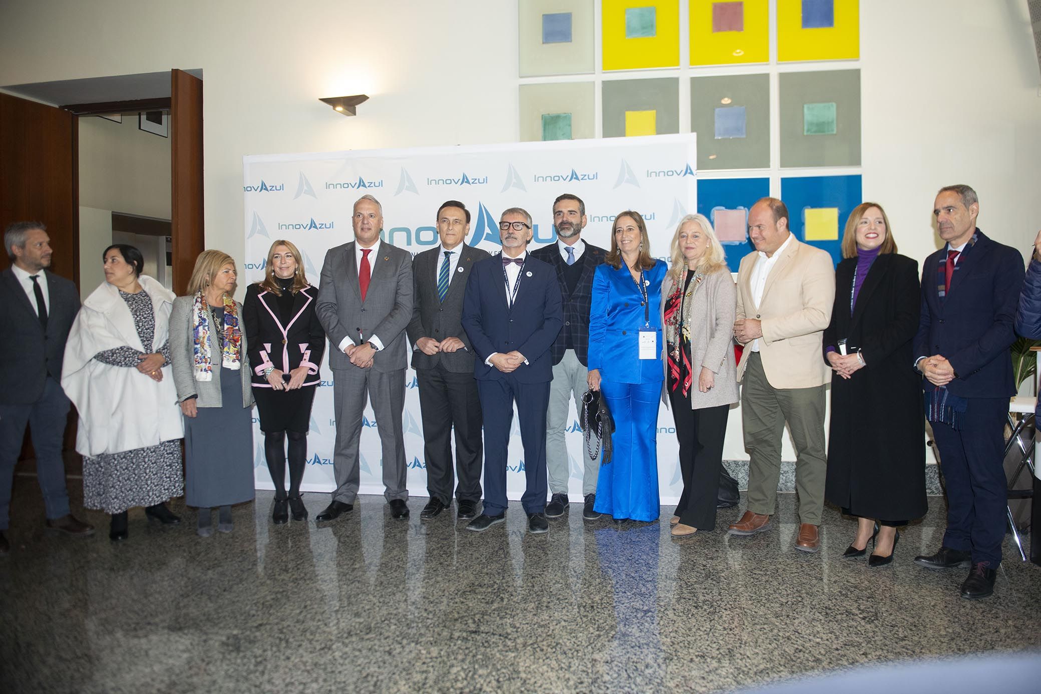 Subdelegación del Gobierno, Junta, Diputación, Ayuntamiento de Cádiz y UCA, en la inauguración de InnovAzul.