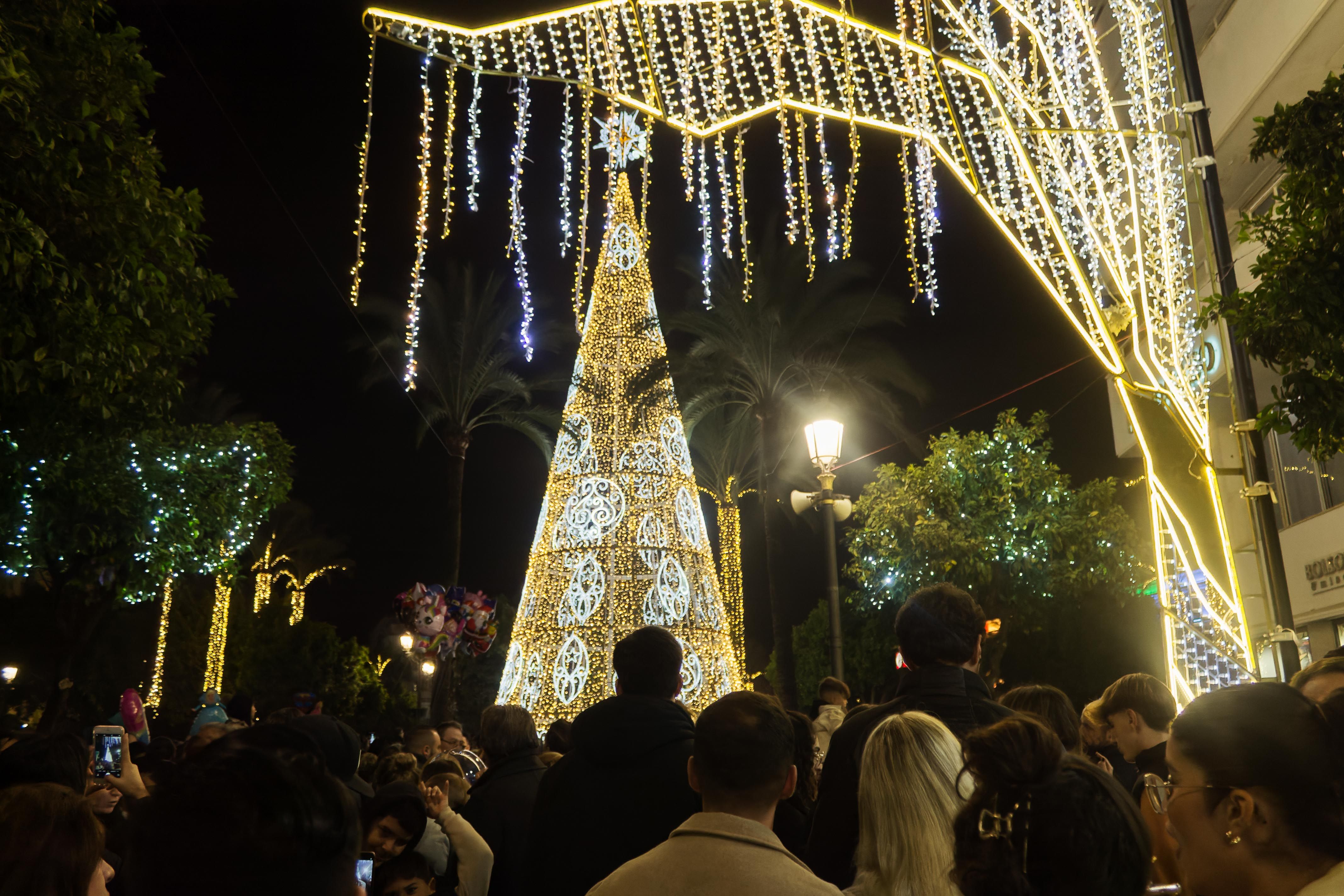 Imagen de archivo del alumbrado de Navidad en Jerez. Imagen de archivo del alumbrado de Navidad en Jerez.