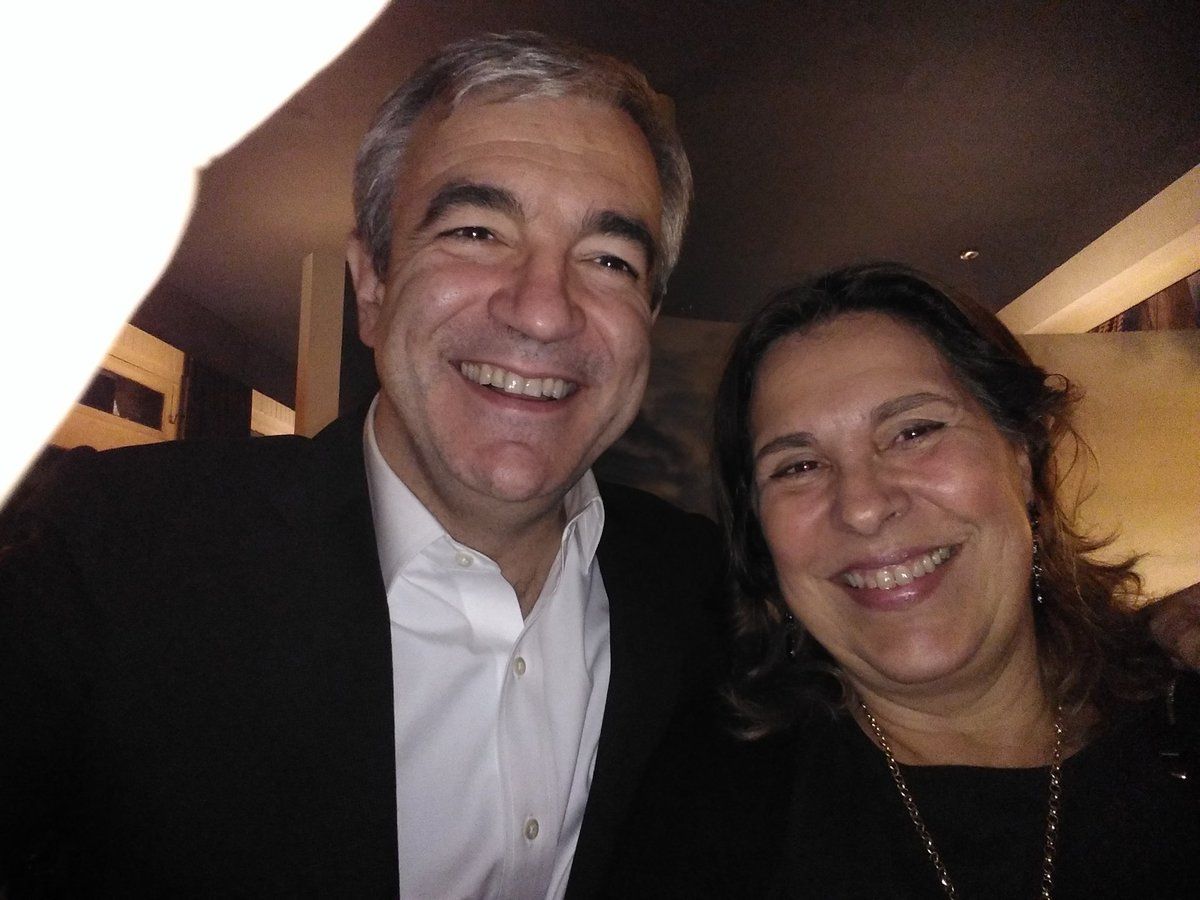 El eurodiputado de Ciudadanos Luis Garicano junto a Isabel Balbín, viceconsejera que ha dimitido este pasado lunes. FOTO: TWITTER LUIS GARICANO
