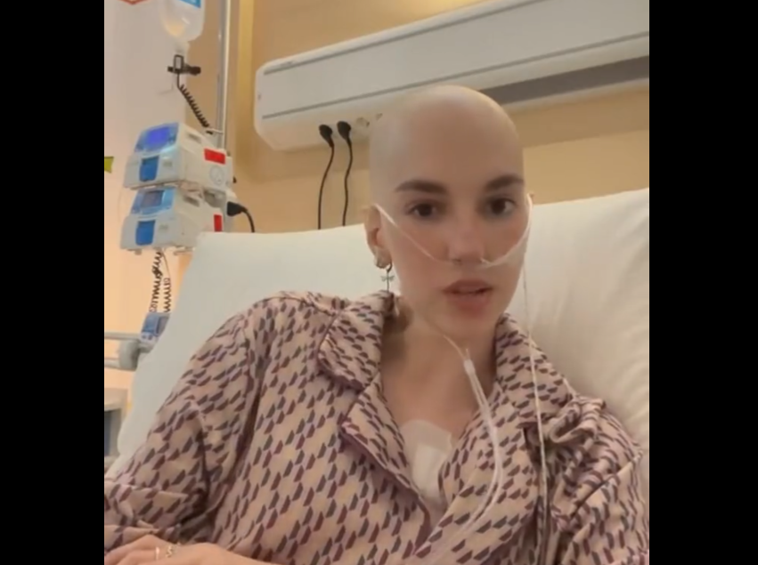 Una joven de Huelva ha compartido una emocionante reflexión sobre el cáncer y la vida en sus redes sociales. Una joven de Huelva ha compartido una emocionante reflexión sobre el cáncer y la vida en sus redes sociales.