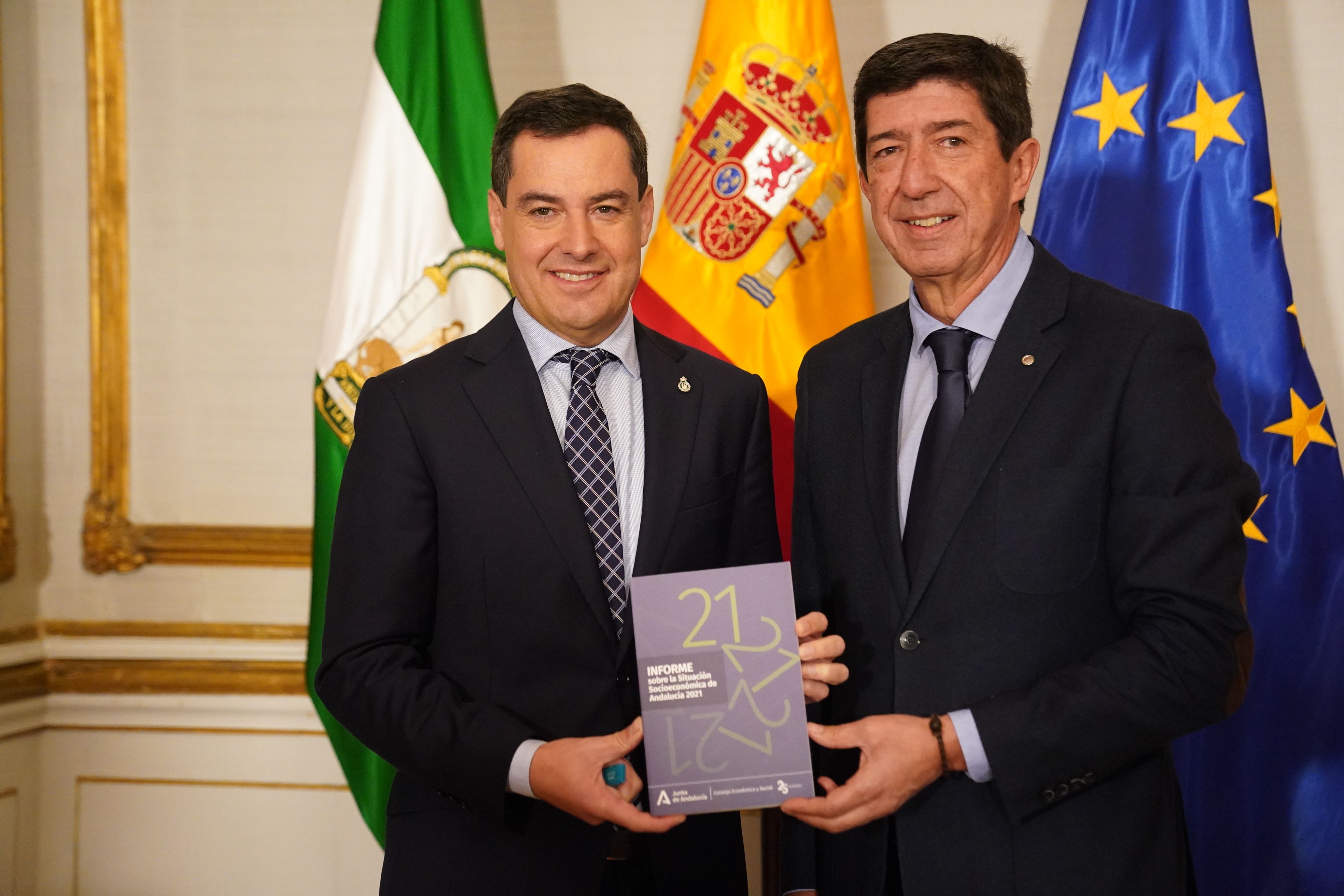 Juan Marín junto a Juanma Moreno. Juan Marín junto a Juanma Moreno.