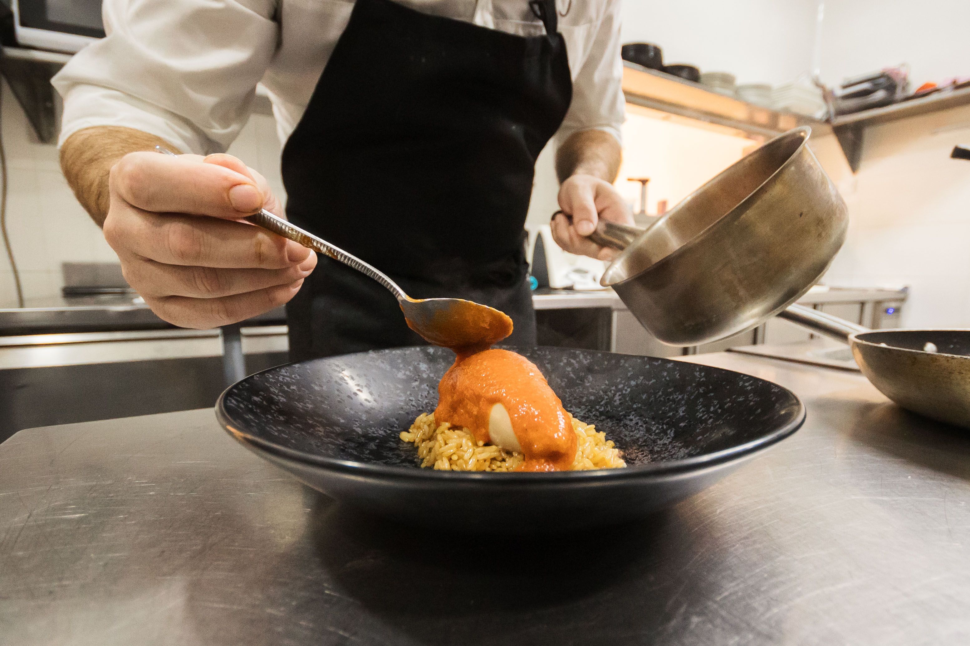 Emplatado del chipirón en Tuga.