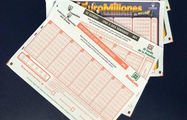 Boletos para jugar al Euro Millón y la Bonoloto, en una imagen de archivo.