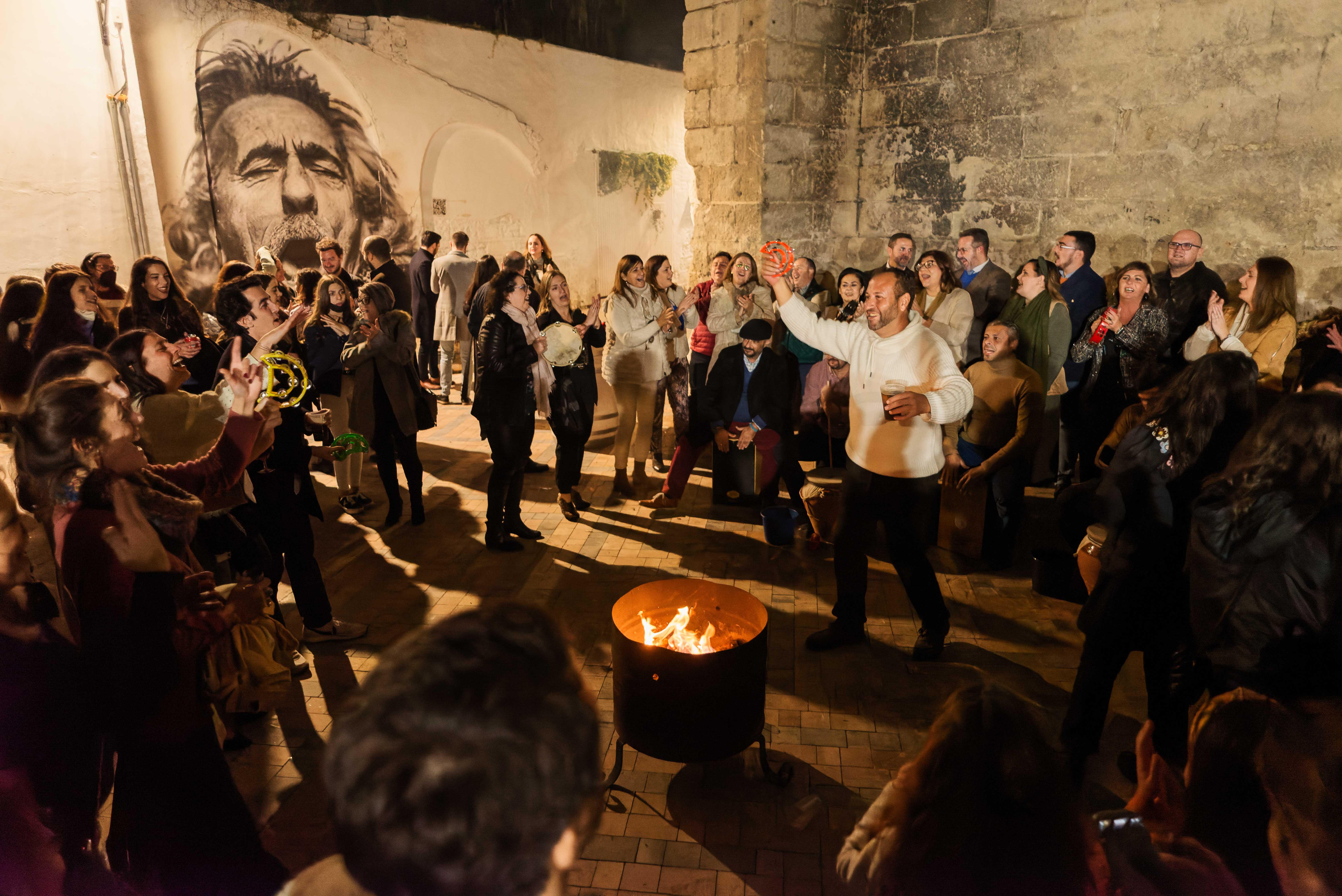 Zambombas en Jerez, arte y ELZN.