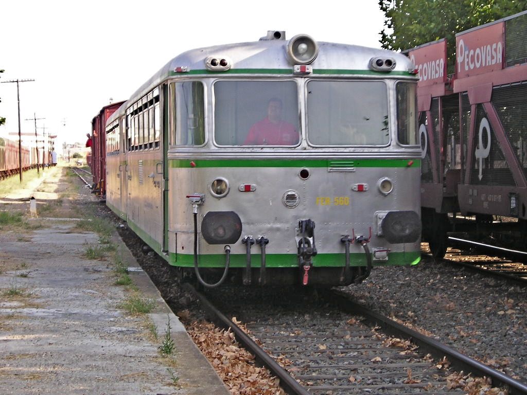 Serie 591 de Renfe, similar al que funcionó entre Sanlúcar y El Puerto. En la foto coche preservado y custodiado por la Asociación de Amigos del Ferrocarril de Valladolid "ASVAFER"