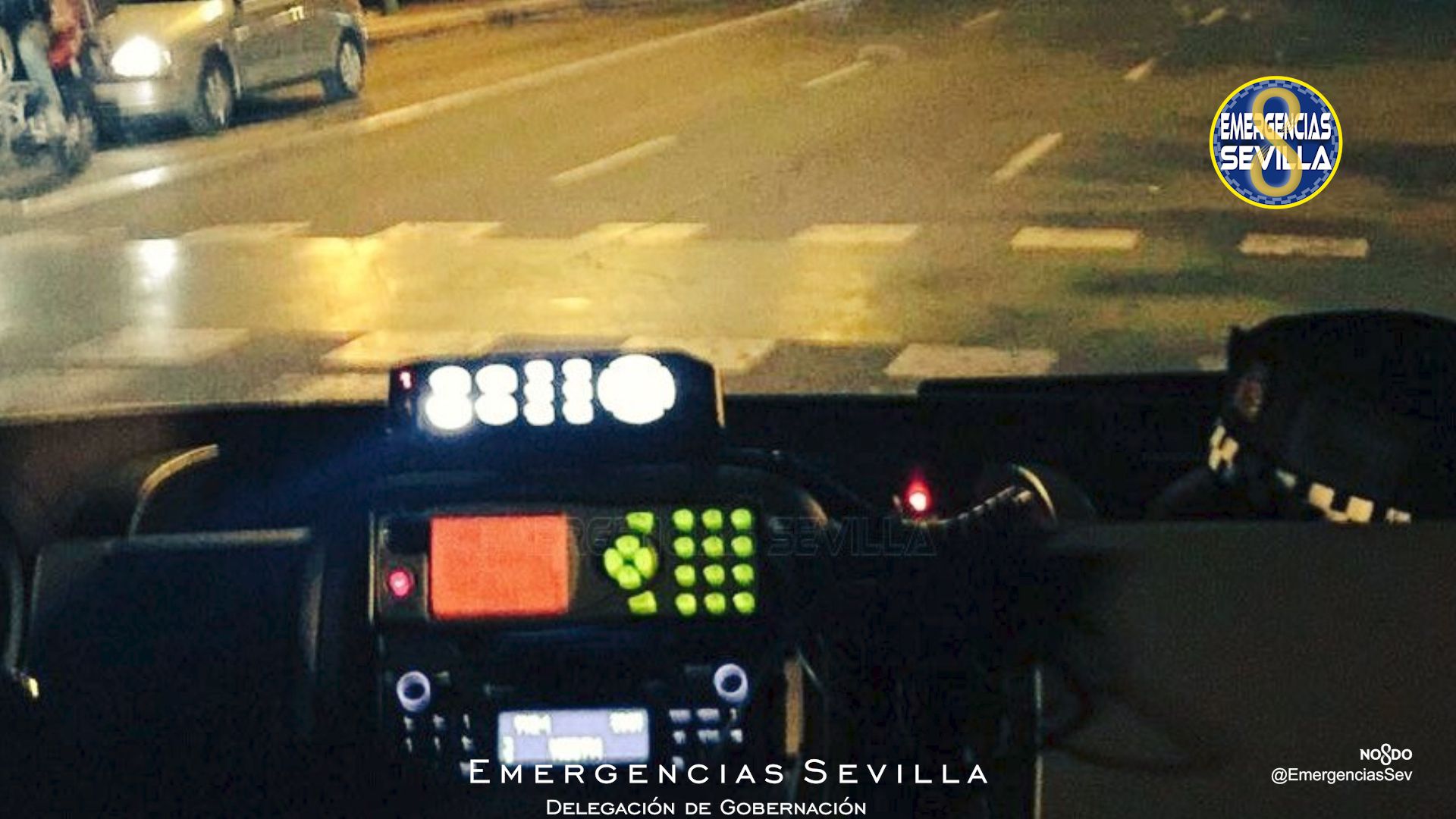 La Policía Local de Sevilla ha tenido una noche movida.