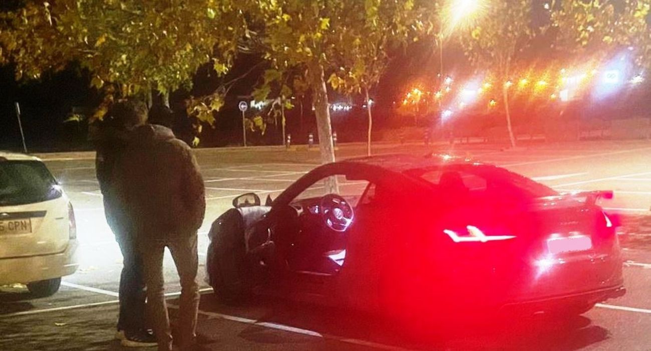 El vehículo que adelantó a casi 200 kilómetros por hora a la Policía.