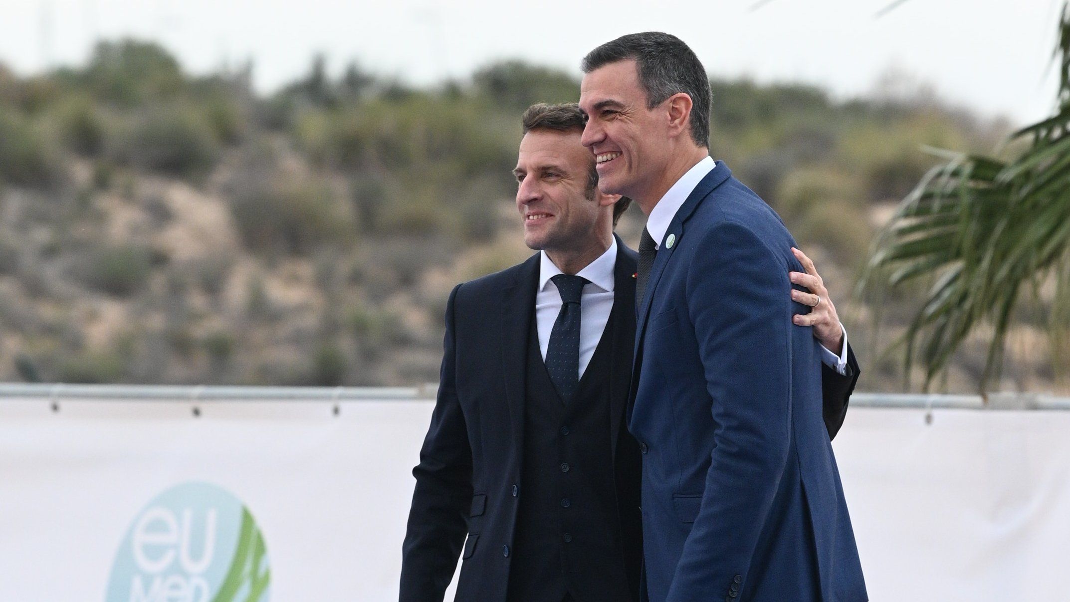 Pedro Sánchez, junto al presidente francés, Emmanuel Macron.