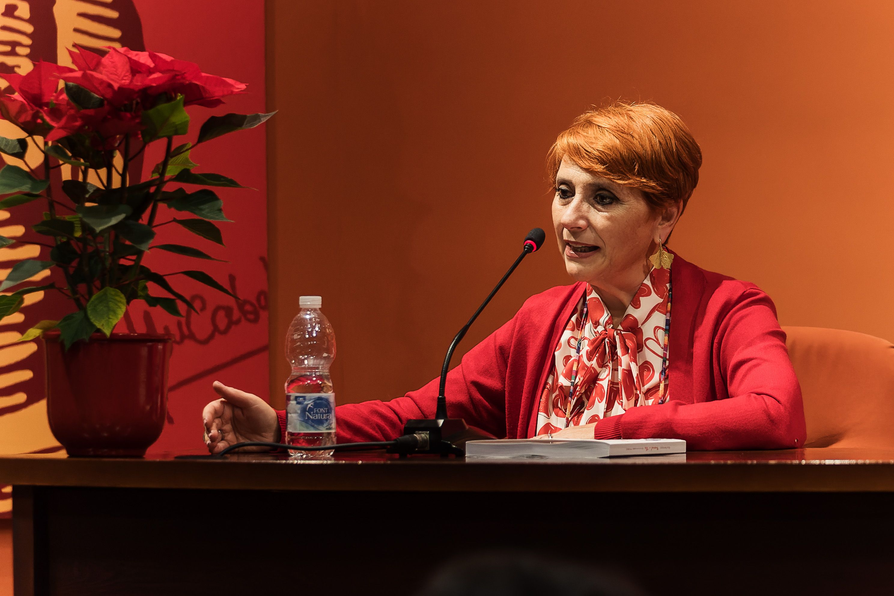 Alicia Domínguez durante la presentación de su libro. Foto