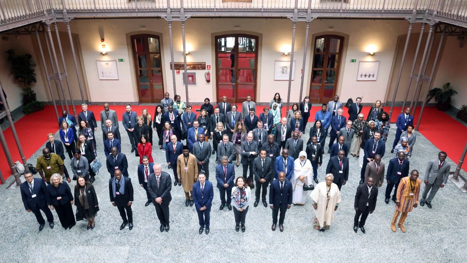 Es una elección simbólica convocar la conferencia en Cádiz, una ciudad fundada hace 3000 años, donde varias grandes civilizaciones y culturas han dejado sus huellas. INTERIOR