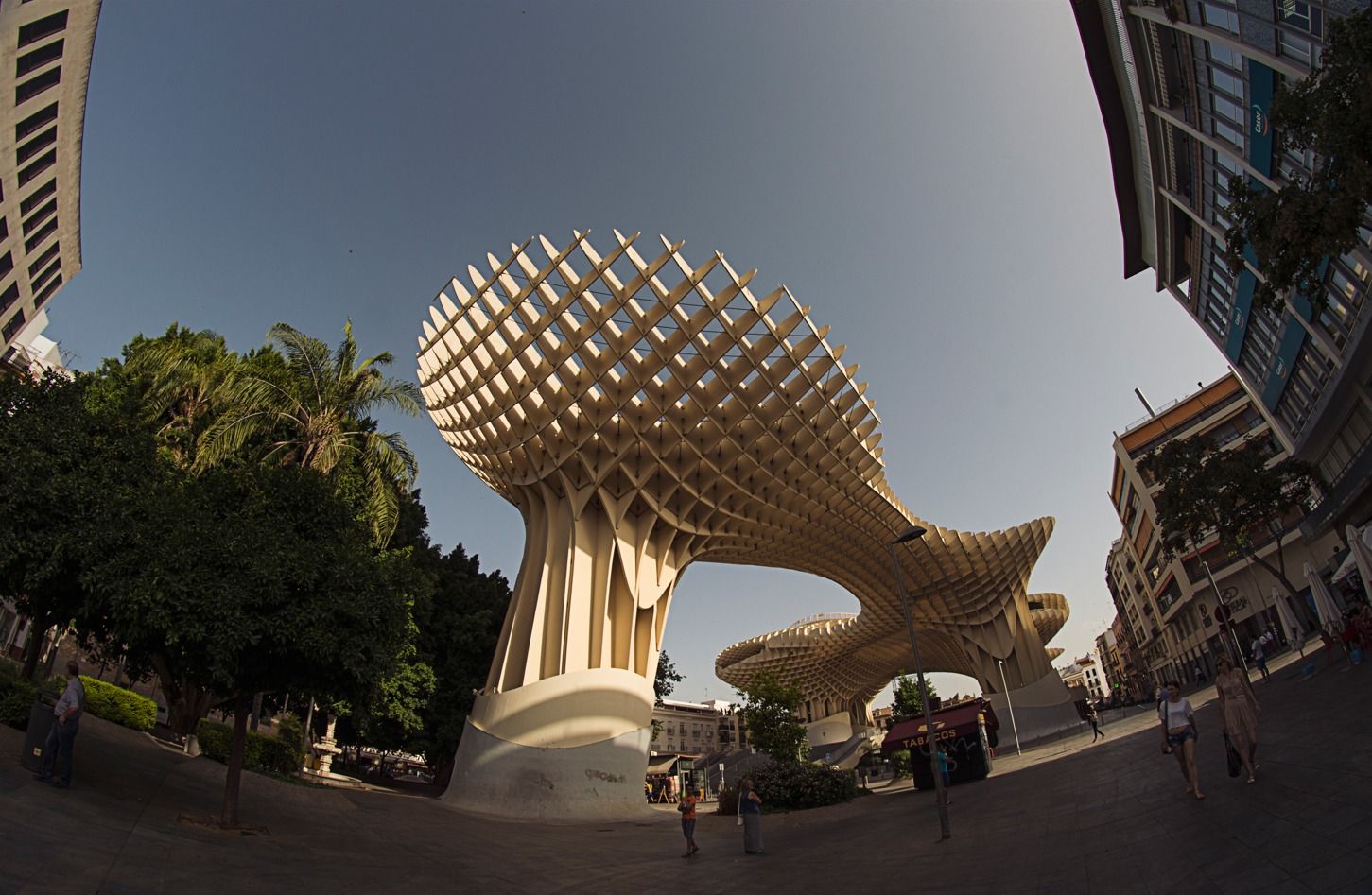 Las Setas, en la plaza de la Encarnación, uno de los grandes atractivos turísticos de Sevilla, en una imagen de archivo.