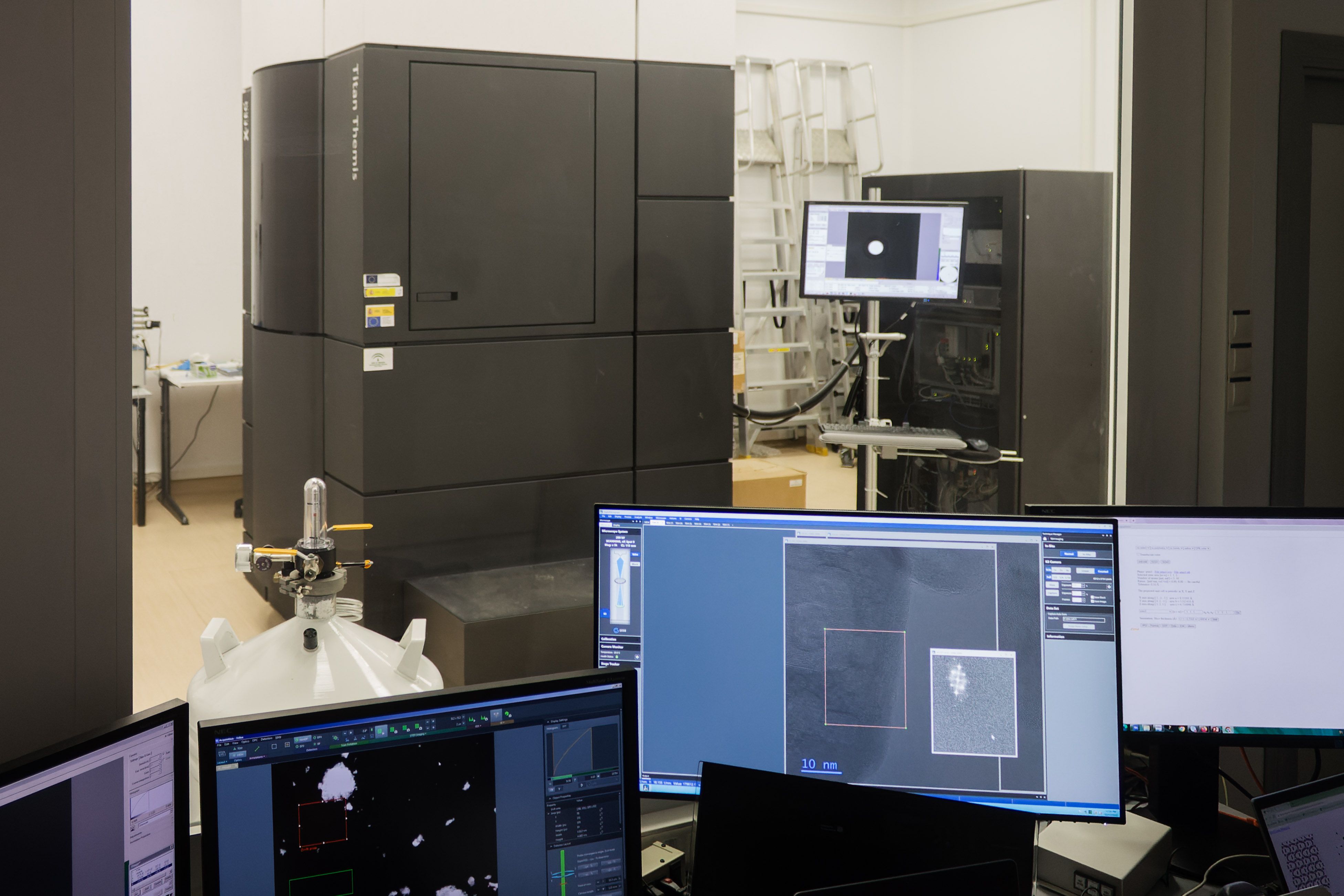 Sala del microscopio Titán.