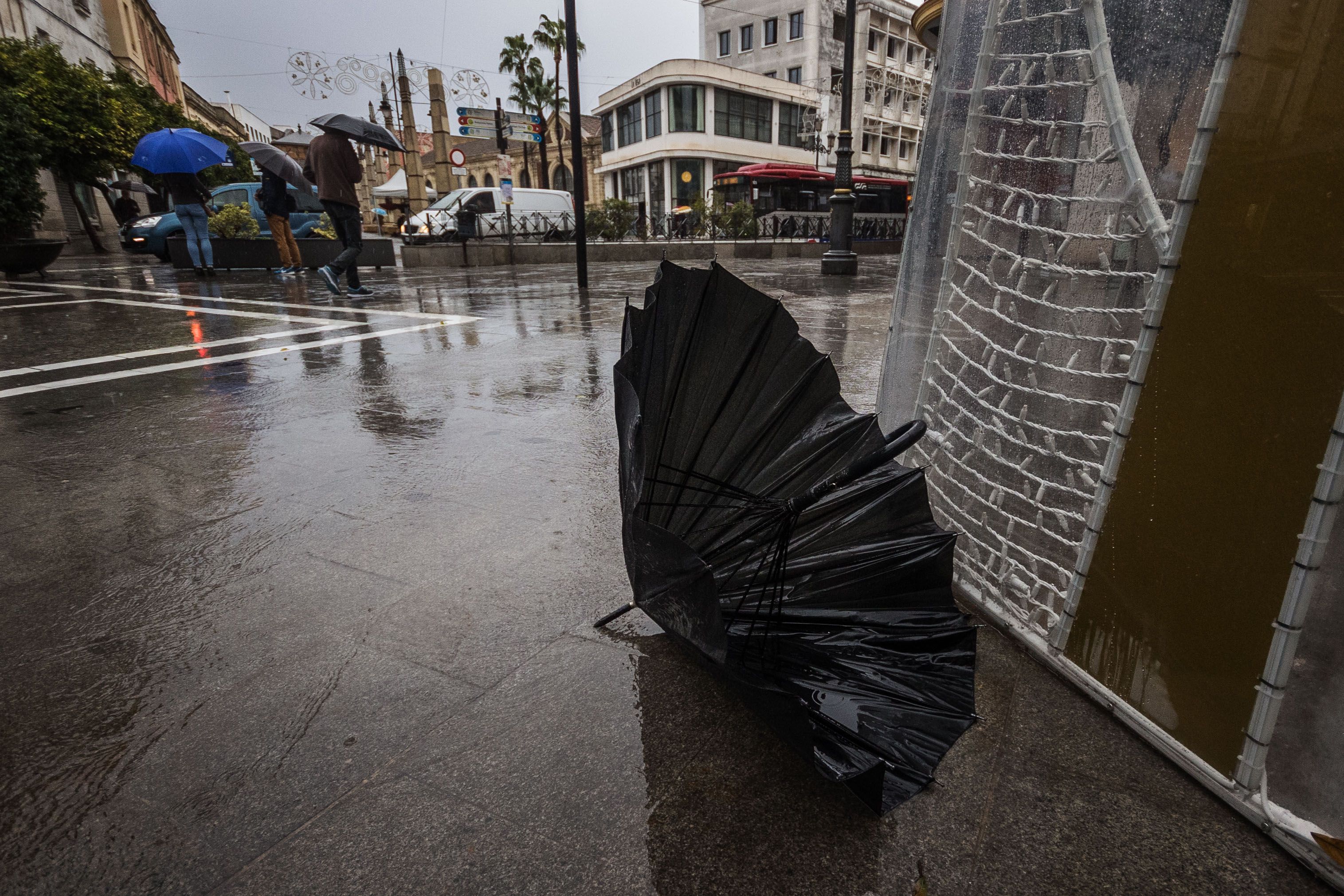 Un paraguas durante una jornada de lluvias.