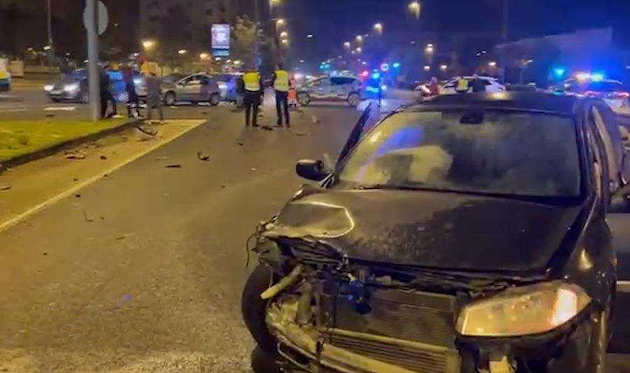 Accidente en Sevilla de un conductor novel.