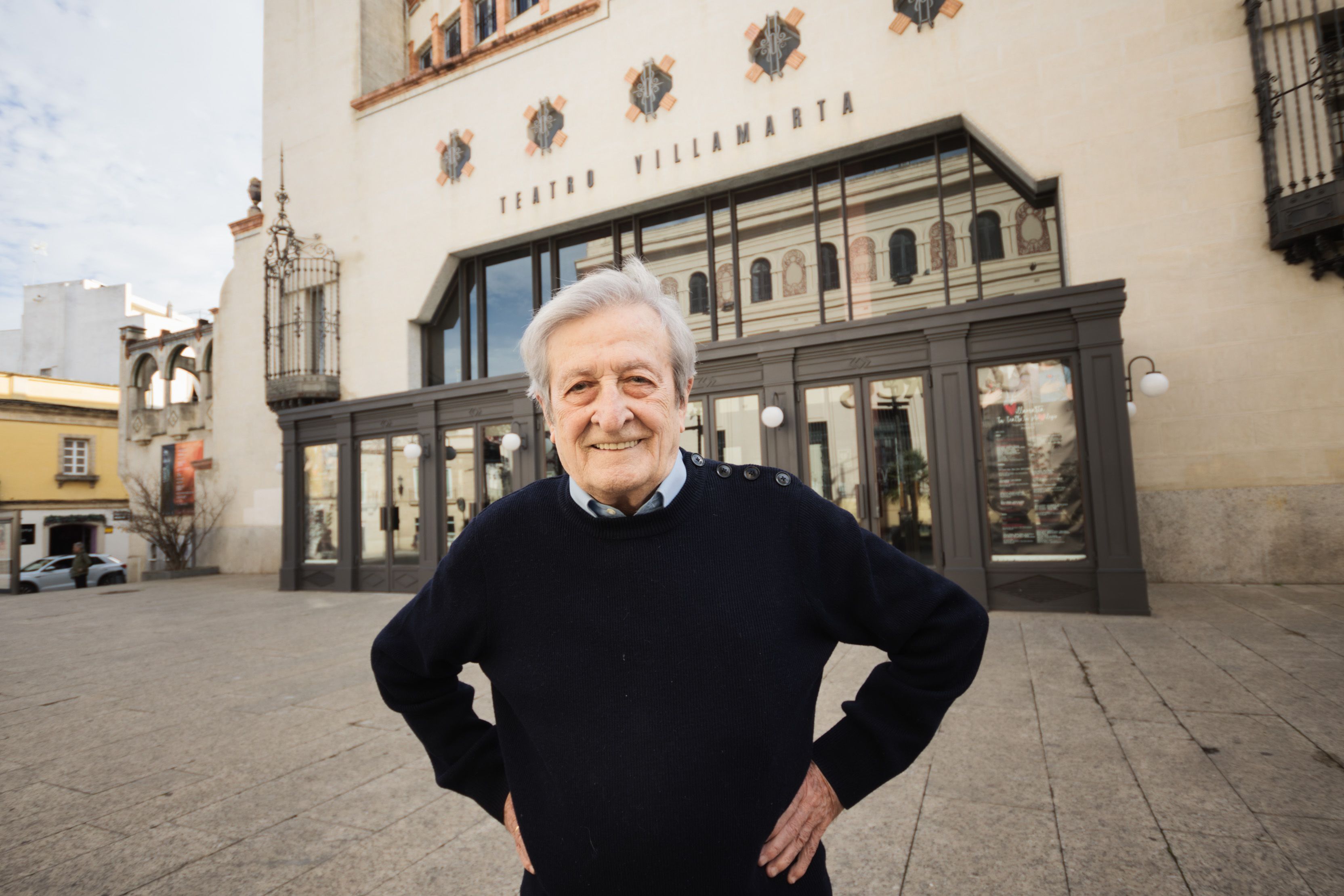 El director de teatro amateur, Luis Guerra, deja los escenarios después de 50 años.