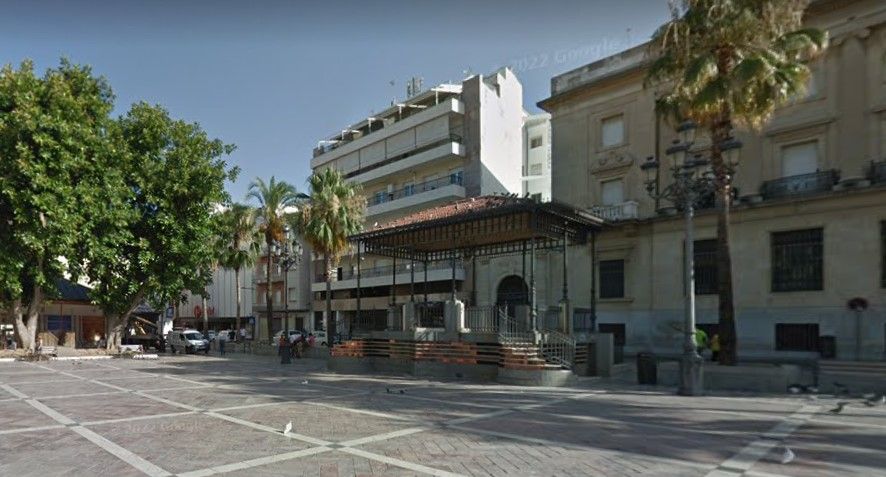 Plaza de las Monjas en Huelva, donde han agredido a dos menores. GOOGLE MAPS