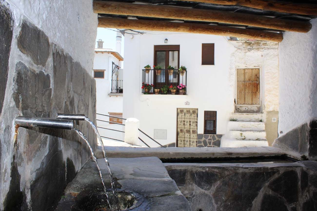 Travélez, el municipio de Granada que ha sido elegido uno de los más bonitos de España.  AYTO DE TRAVÉLEZ