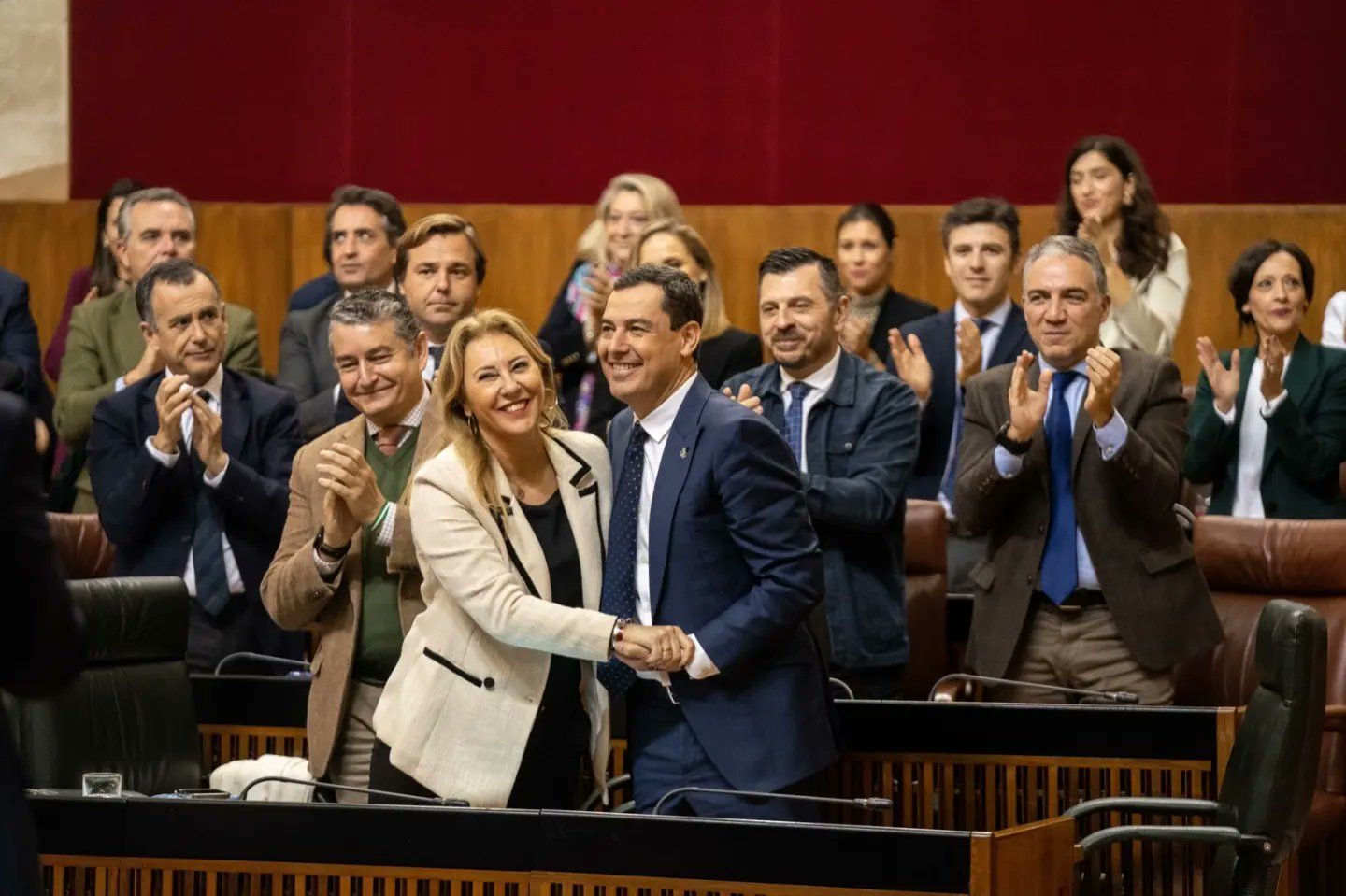 Juanma Moreno junto a Carolina España, este pasado jueves tras la aprobación del Presupuesto de la Junta para 2023.
