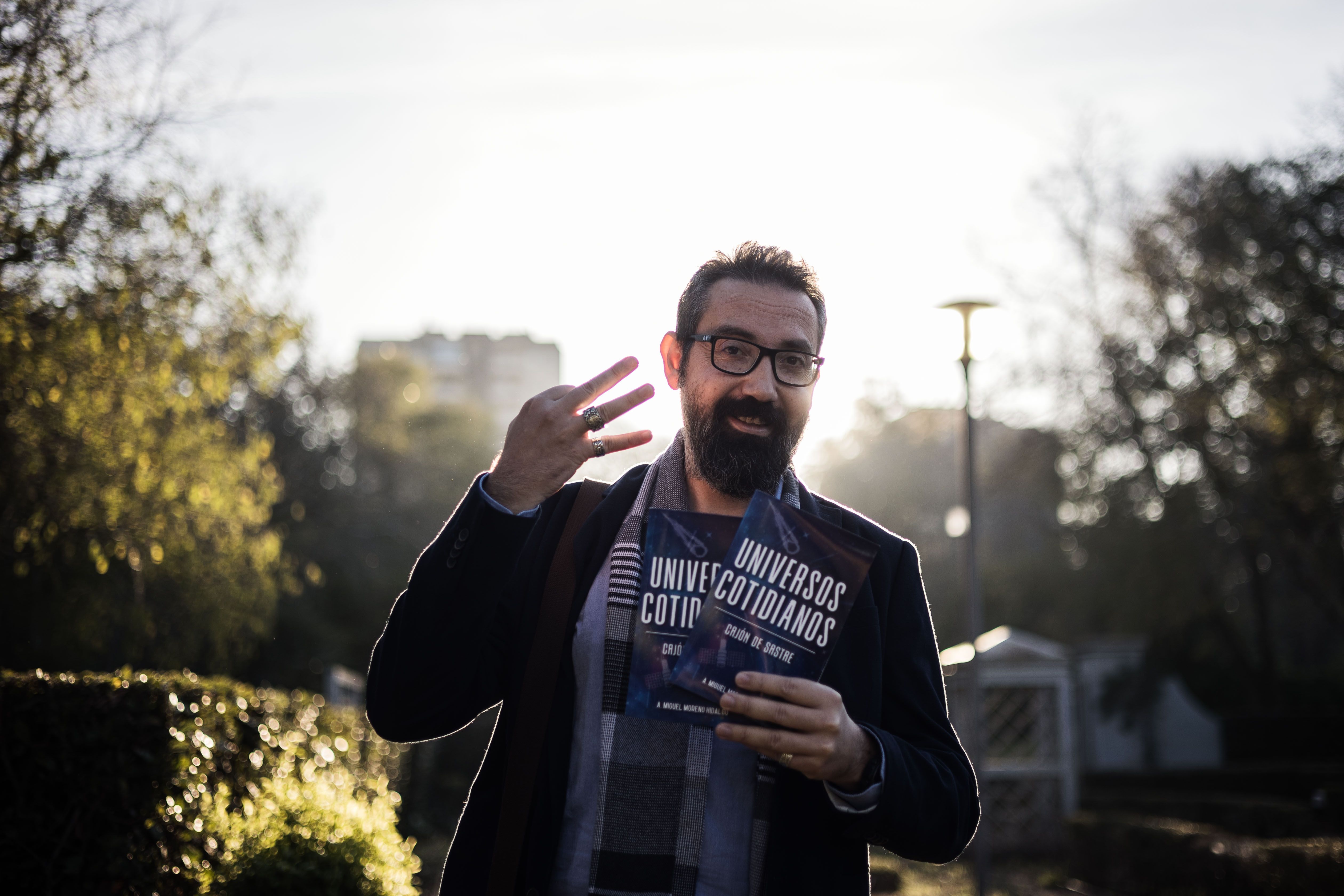 Antonio Miguel Moreno aúna literatura clásica con la experimental.