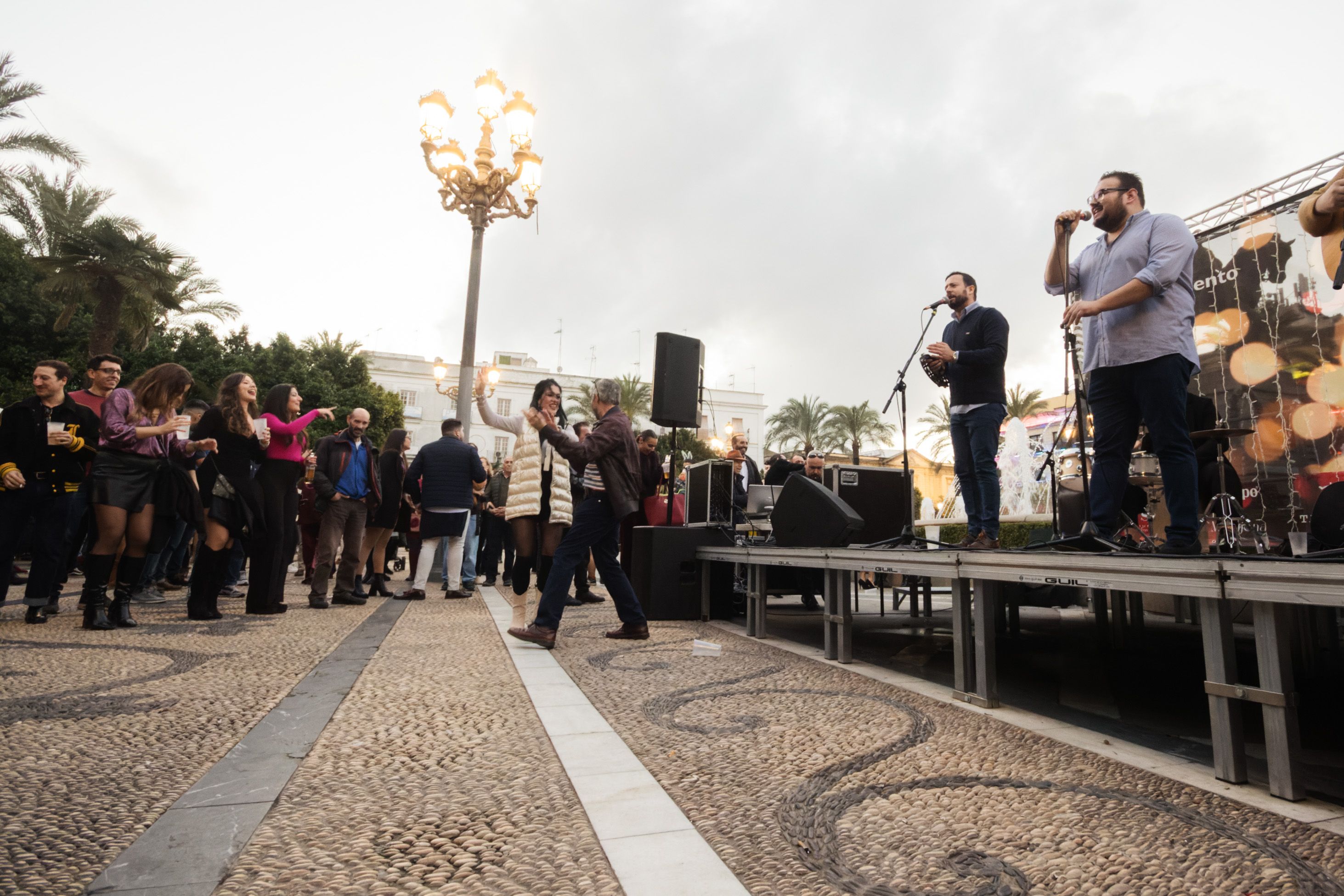 Últimas zambombas en el centro de Jerez