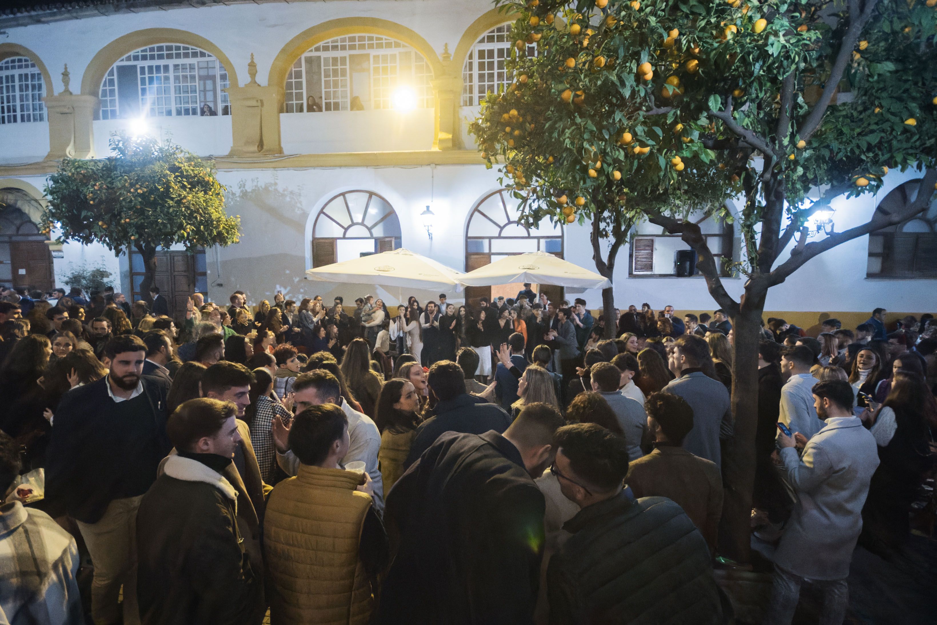 Últimas zambombas en el centro de Jerez