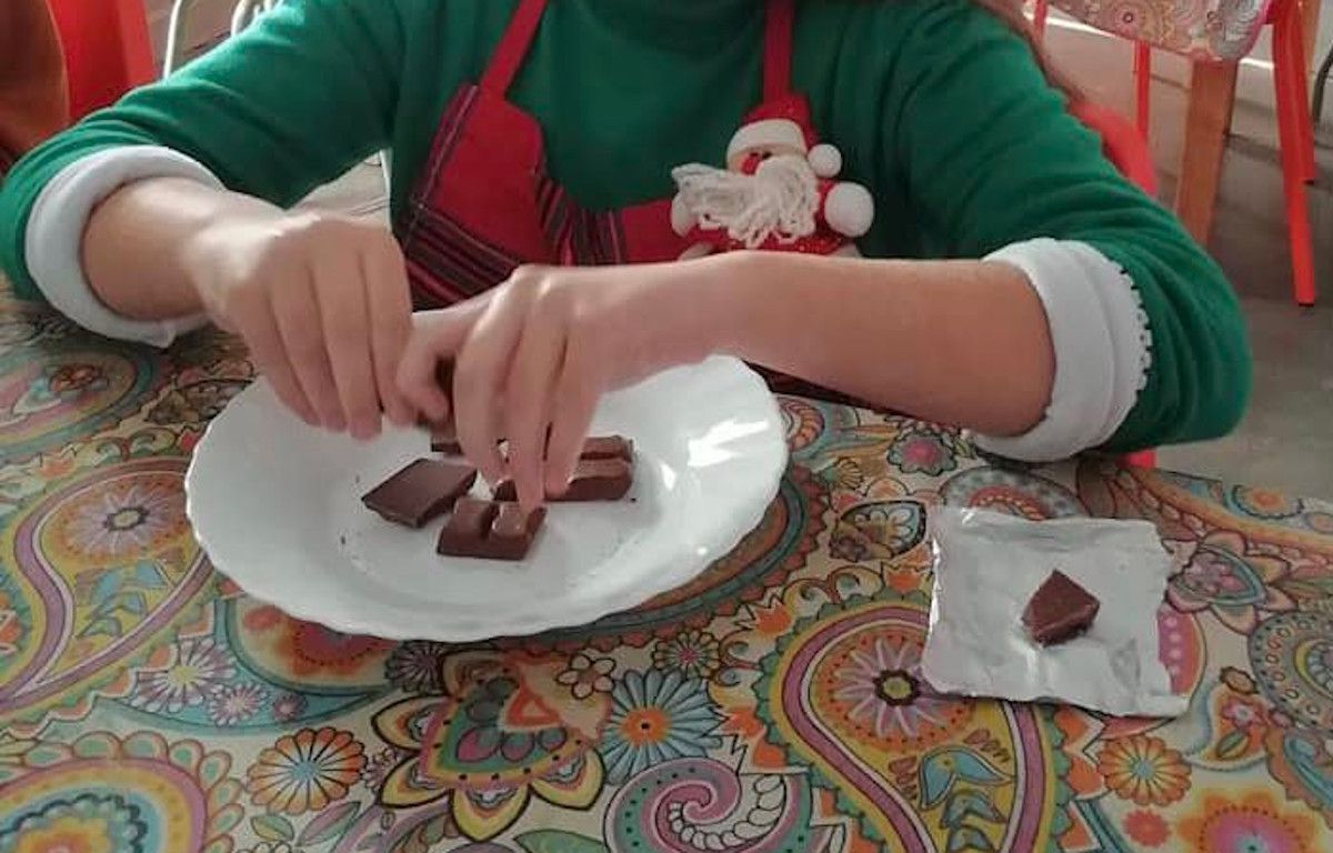 Una de las pequeñas cuya carta aún no ha llegado a su destino en El Puerto.