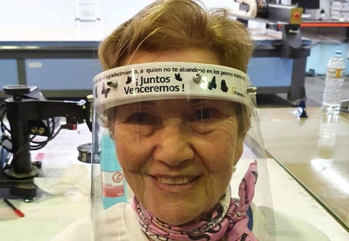 María Antonia, la empresaria que ha pagado el alumbrado de Montefrío, en Granada.