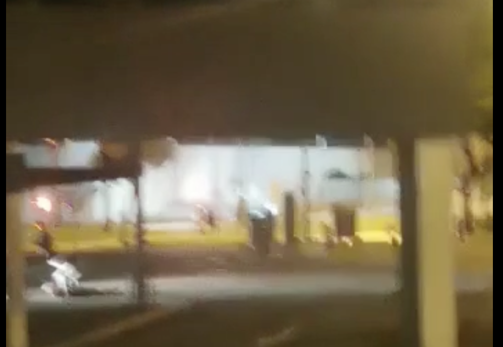 Tras el doble atropello el conductor se dio a la fuga pero hay testigos. Tras el doble atropello el conductor se dio a la fuga pero hay testigos.