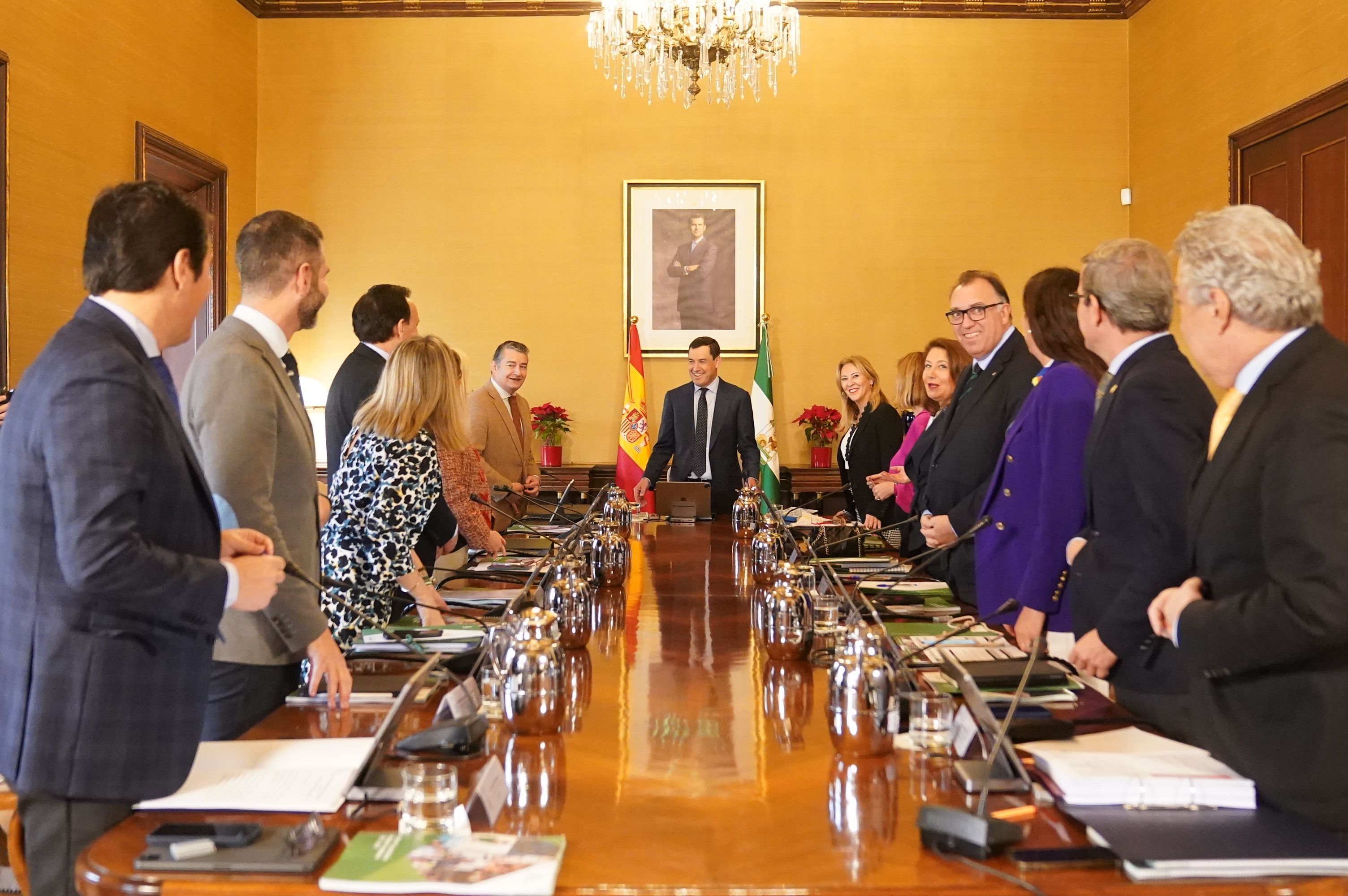 Un Consejo de Gobierno de la Junta.