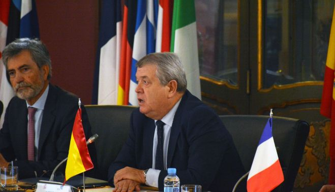 César Tolosa Tribiño (a la derecha). PODER JUDICIAL