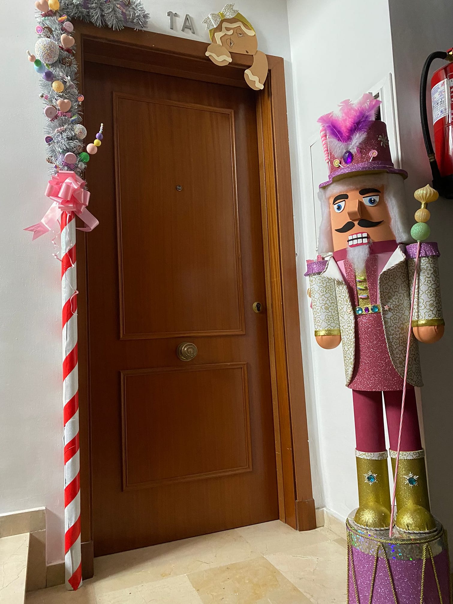 Entrada a una de las viviendas.  FACEBOOK