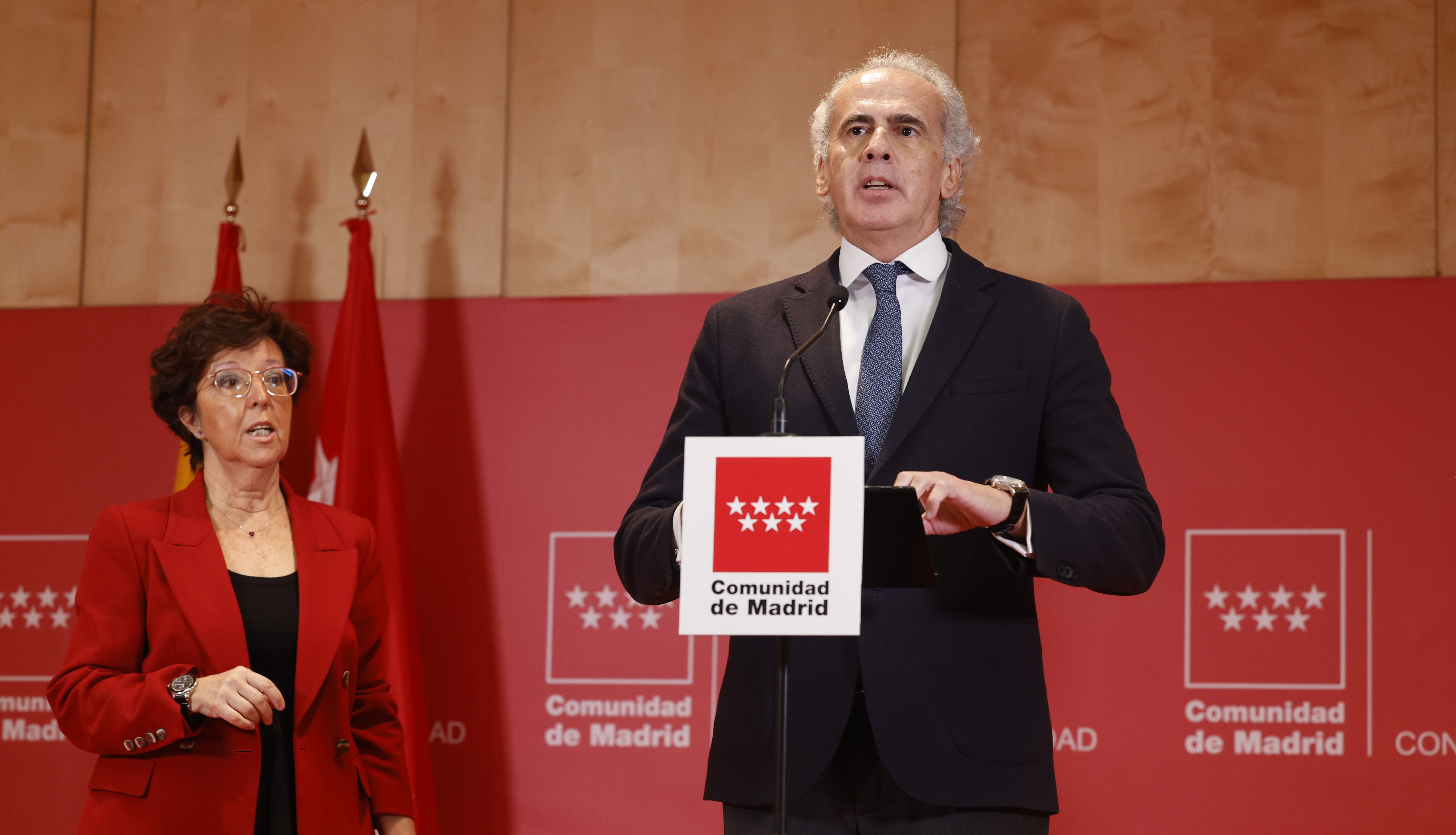 El consejero de Sanidad de Madrid, Enrique Ruiz Escudero, afirma que lo que tiene que tener carácter obligatorio es el test negativo.